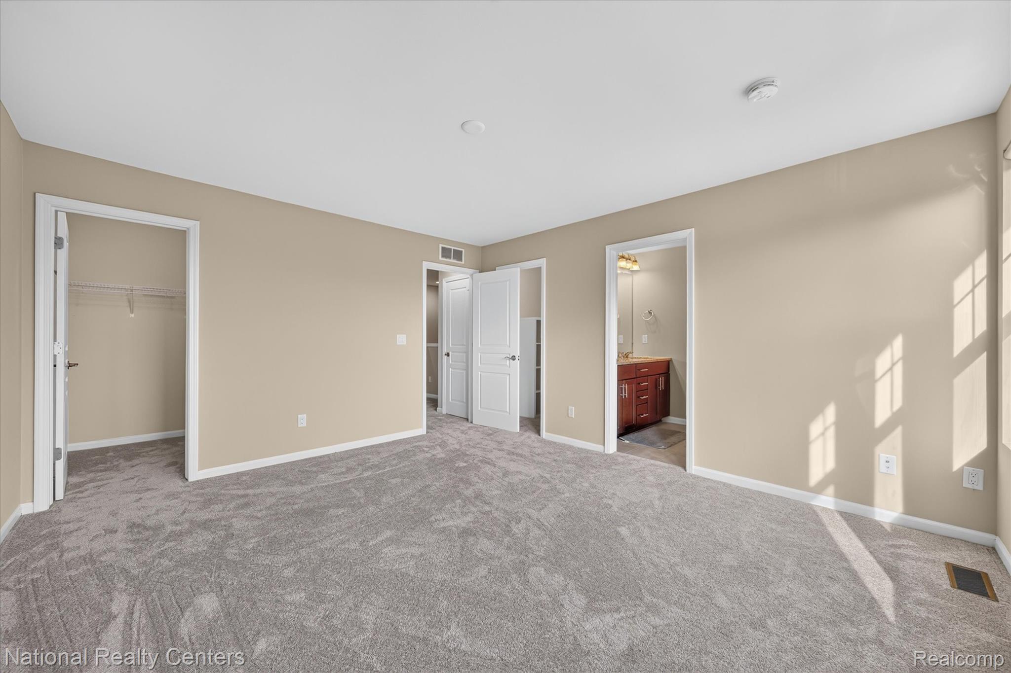 330 Glenhurst Boulevard Property Photo 33