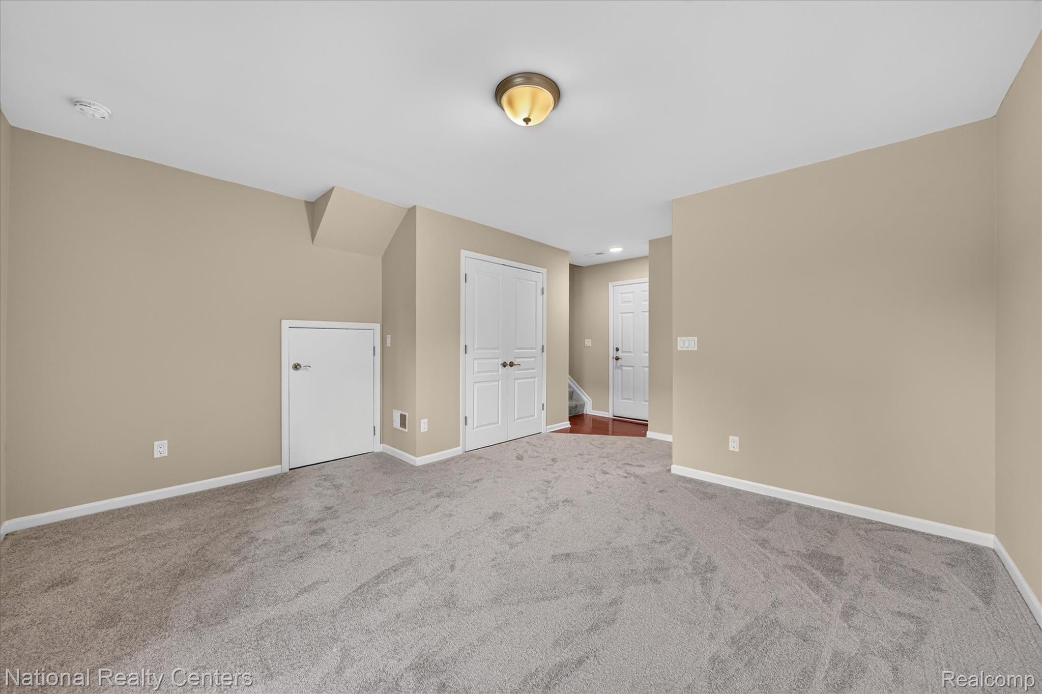 330 Glenhurst Boulevard Property Photo 39