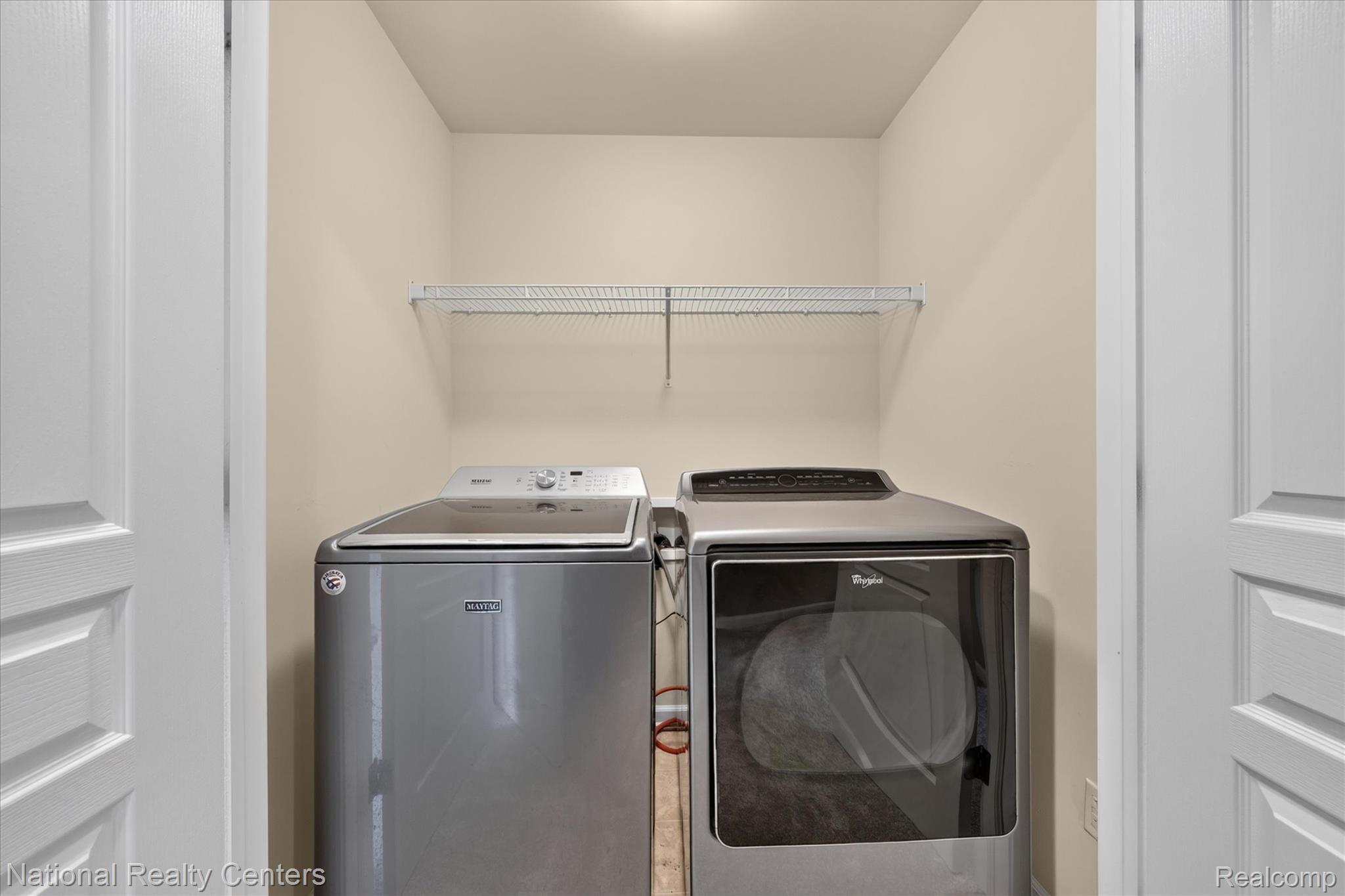 330 Glenhurst Boulevard Property Photo 41