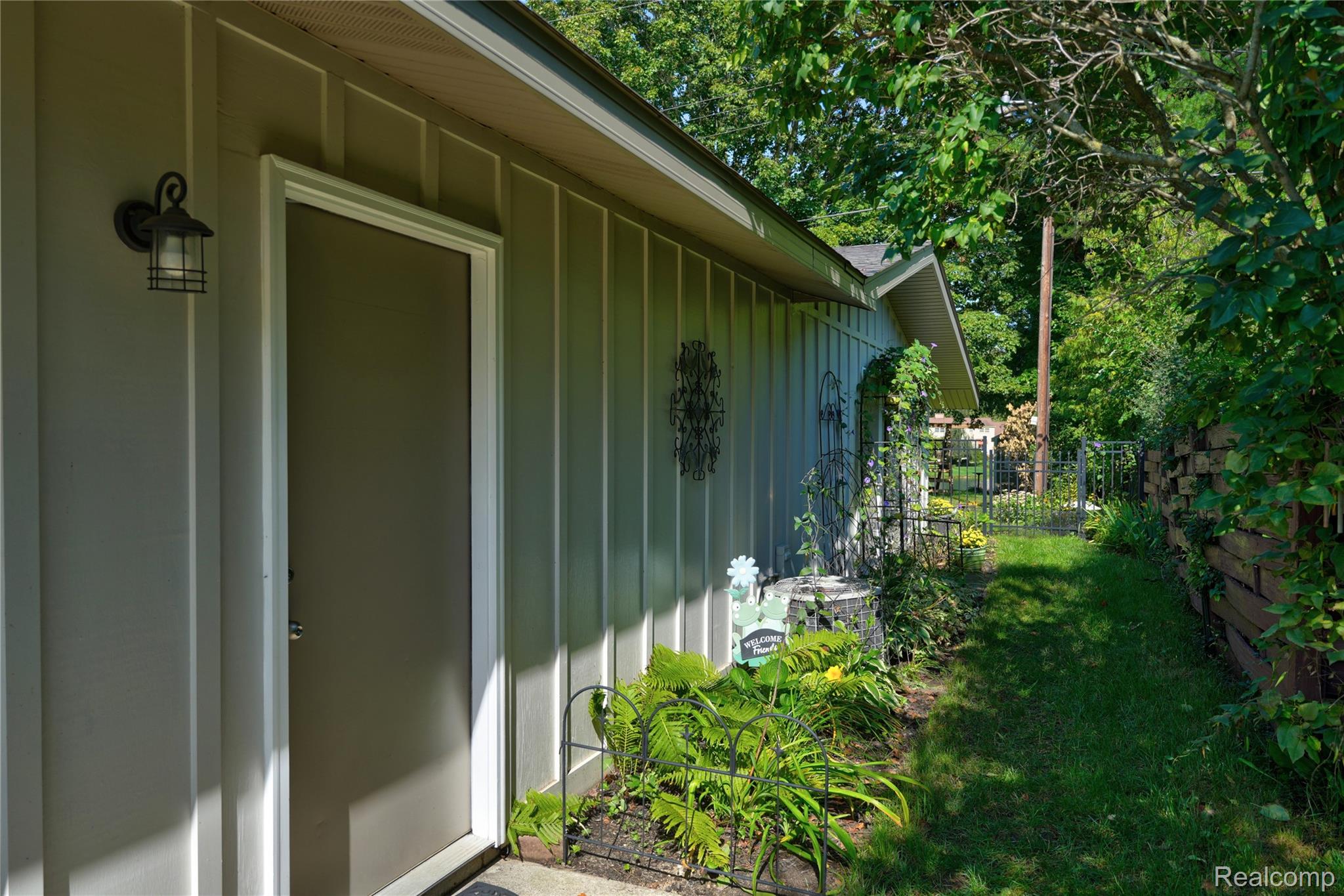 6243 Westview Drive Property Photo 14