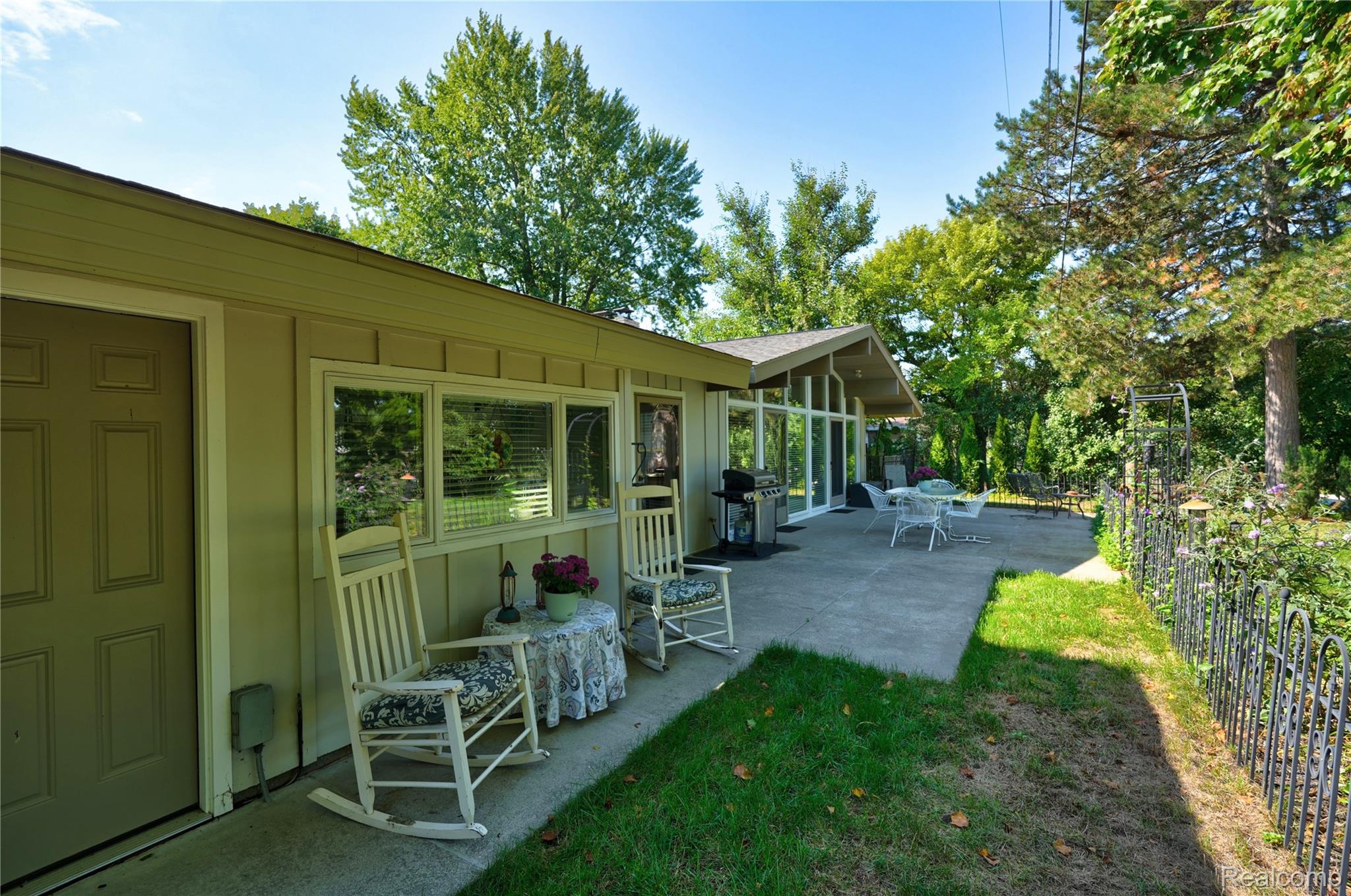 6243 Westview Drive Property Photo 15