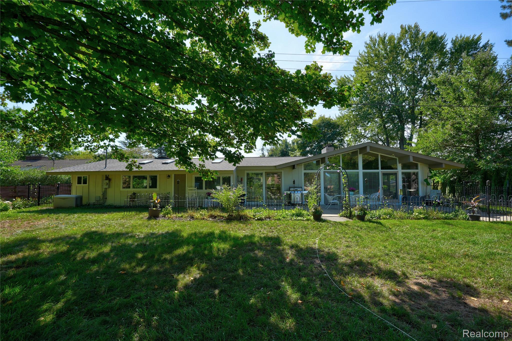 6243 Westview Drive Property Photo 18