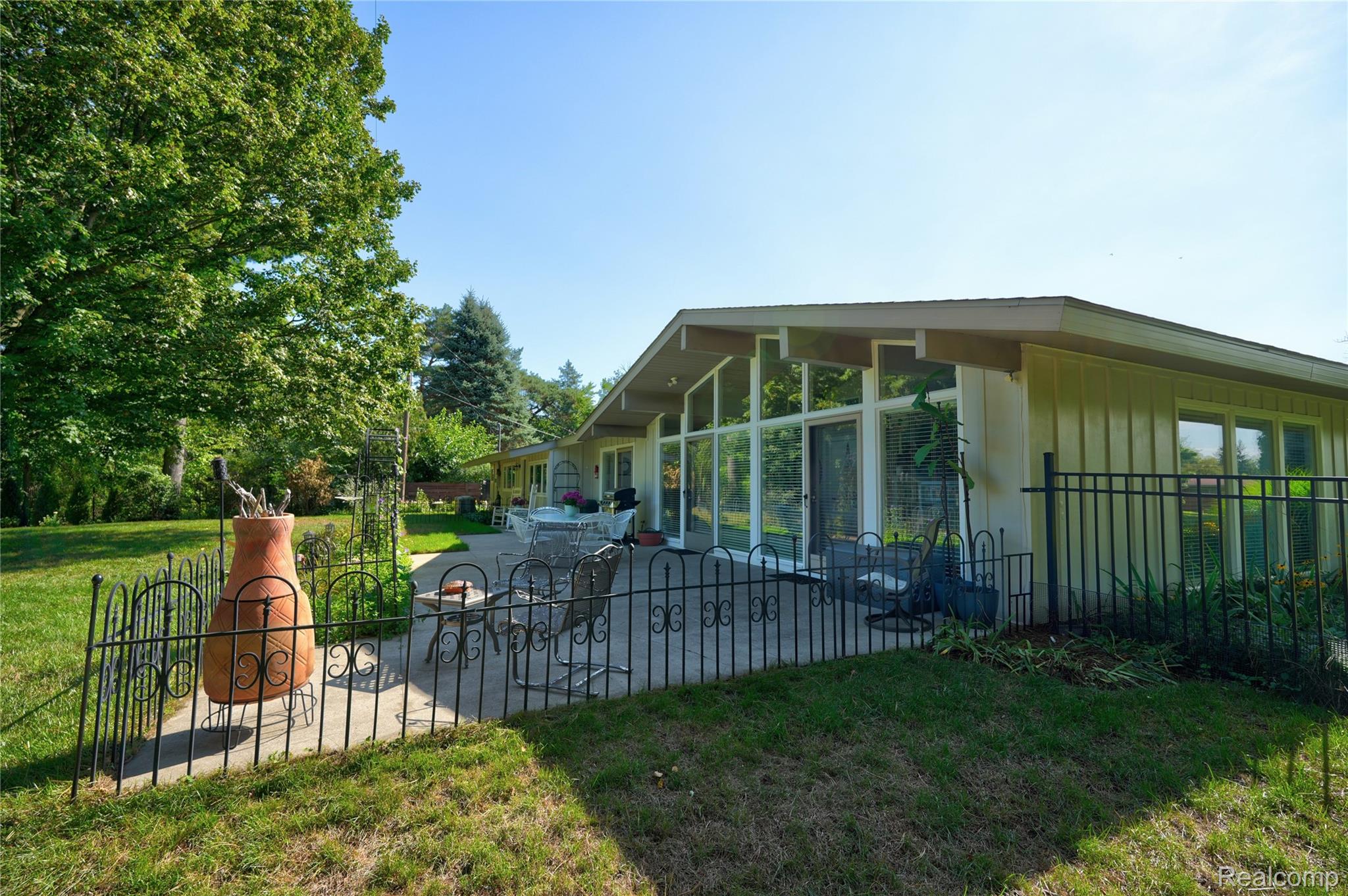 6243 Westview Drive Property Photo 19