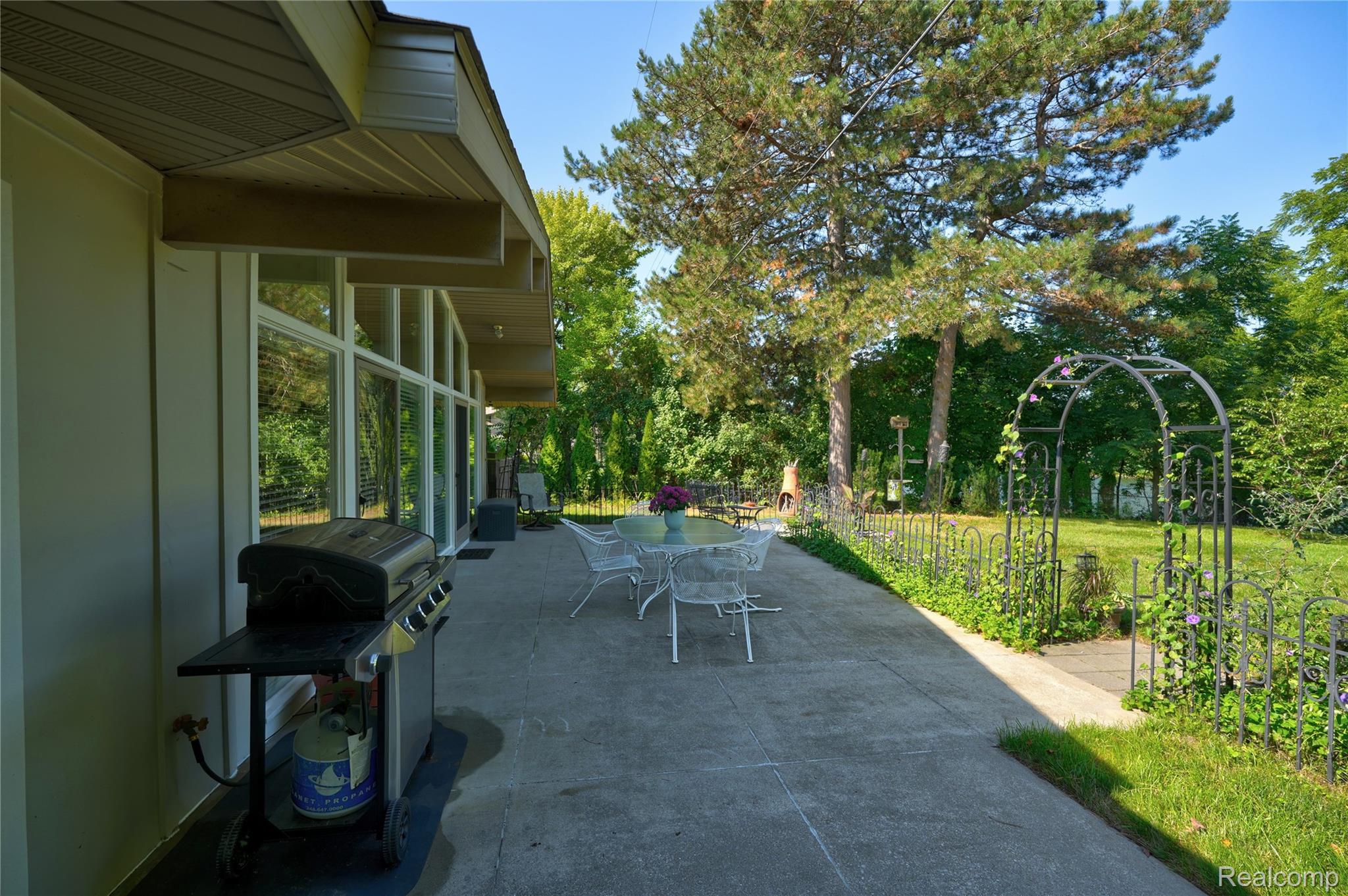 6243 Westview Drive Property Photo 21