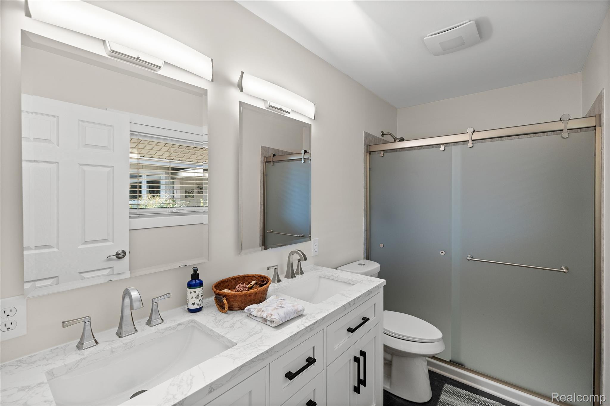 6243 Westview Drive Property Photo 77