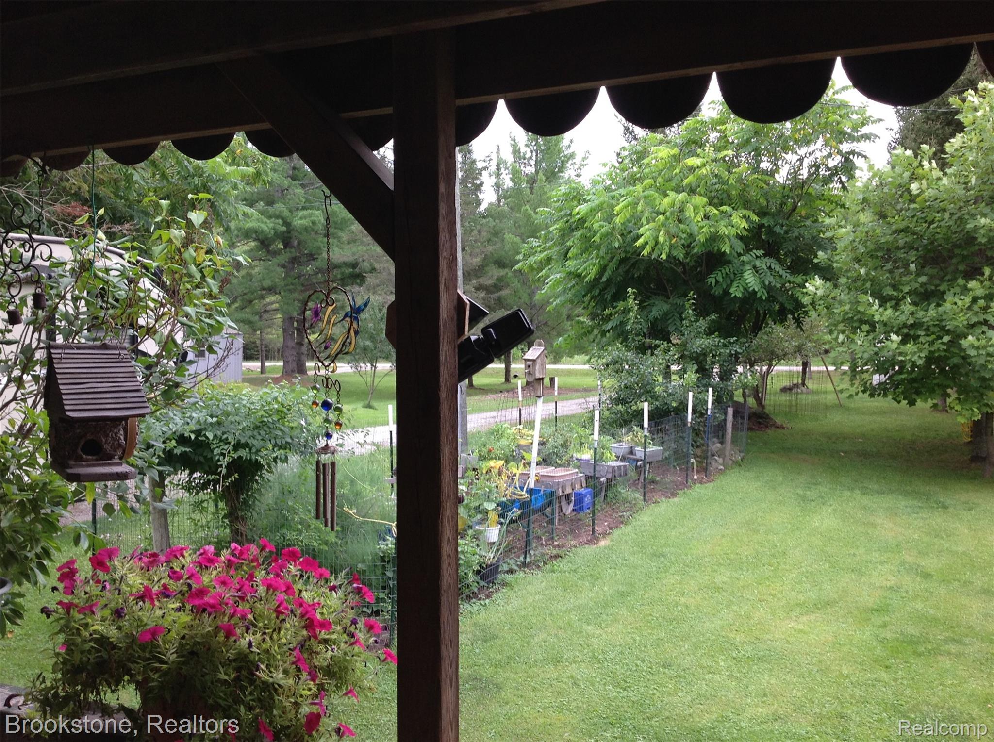 13550 W Shore Drive Property Photo 7