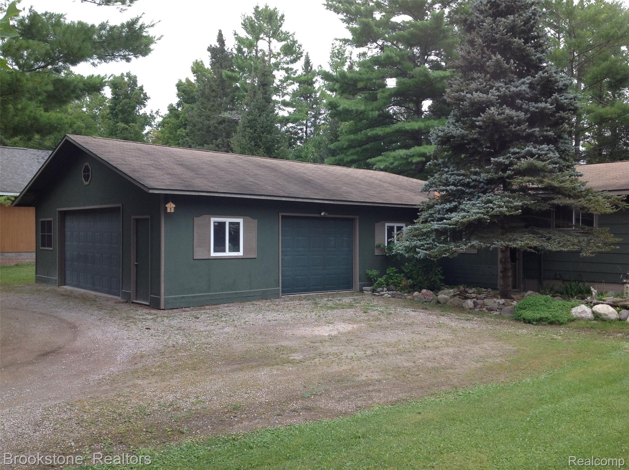 13550 W Shore Drive Property Photo 14