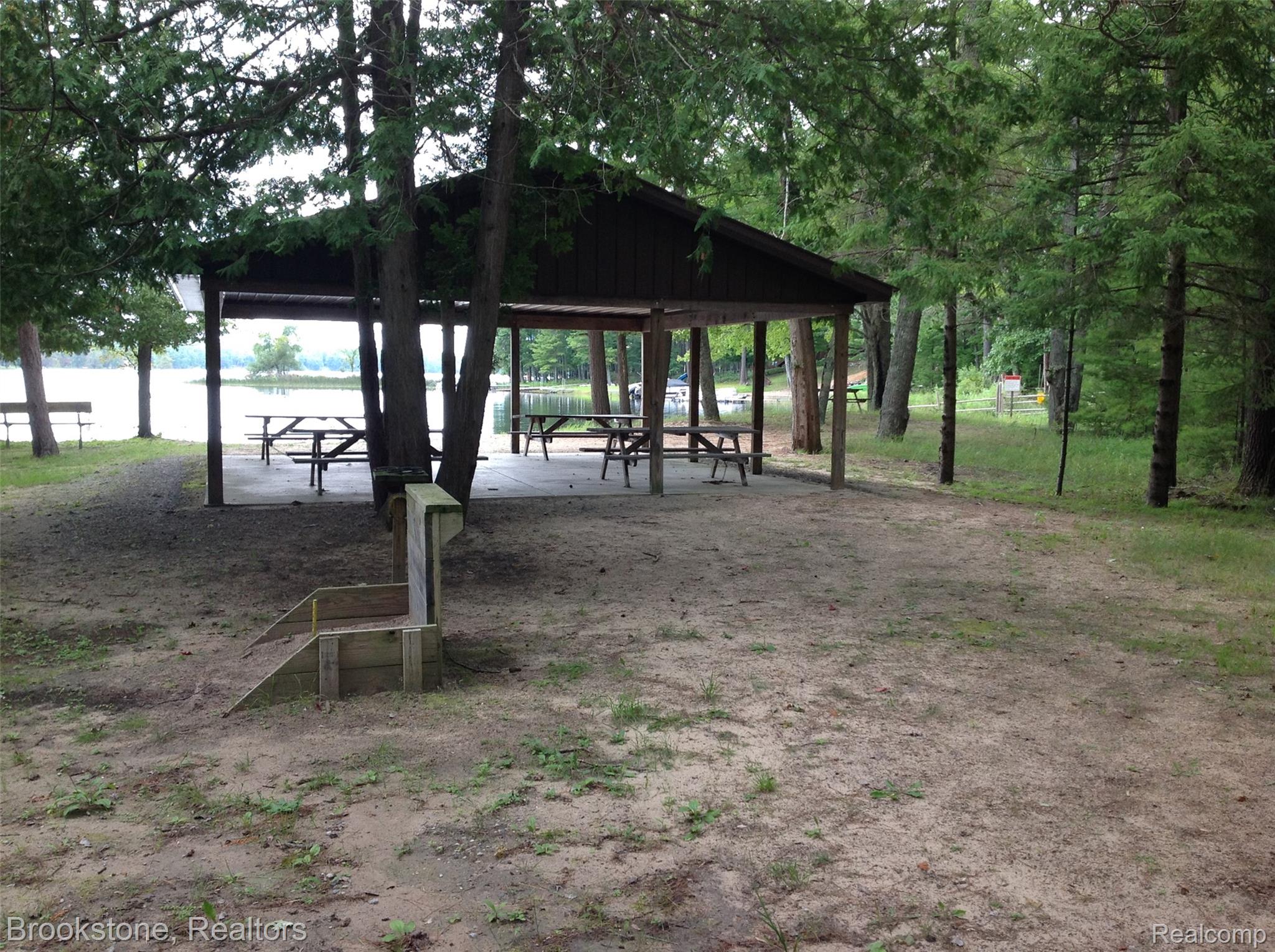 13550 W Shore Drive Property Photo 60