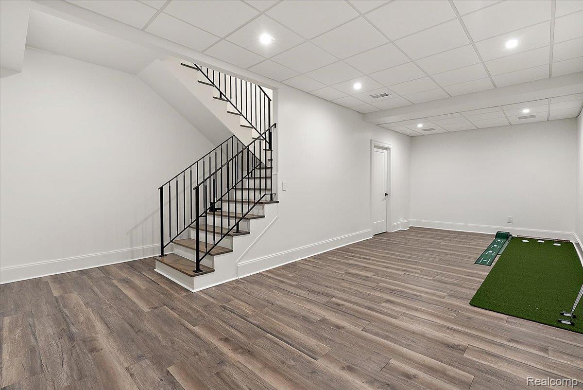 1099 N Glenhurst Drive Property Photo 48