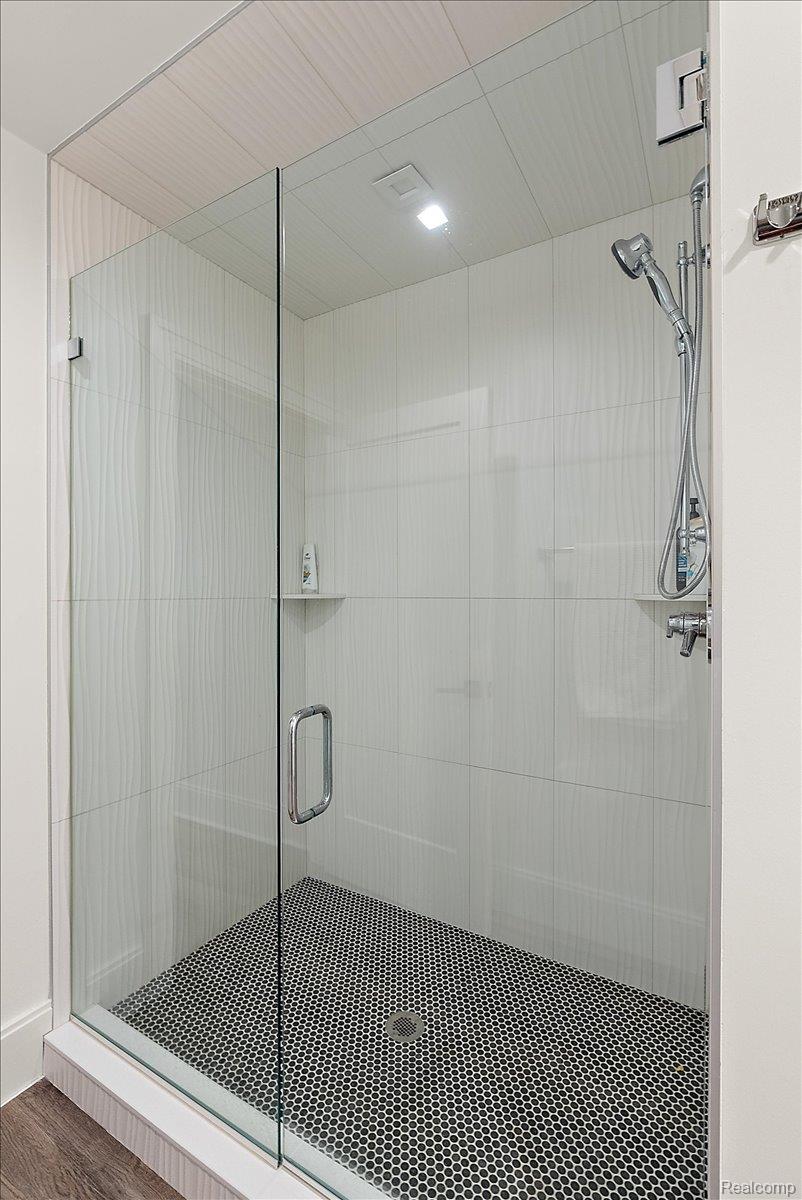1099 N Glenhurst Drive Property Photo 54