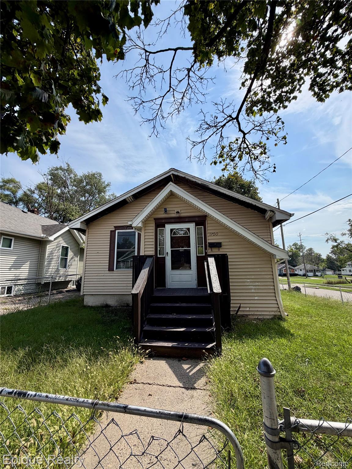1700 Delaware Avenue Property Photo 1