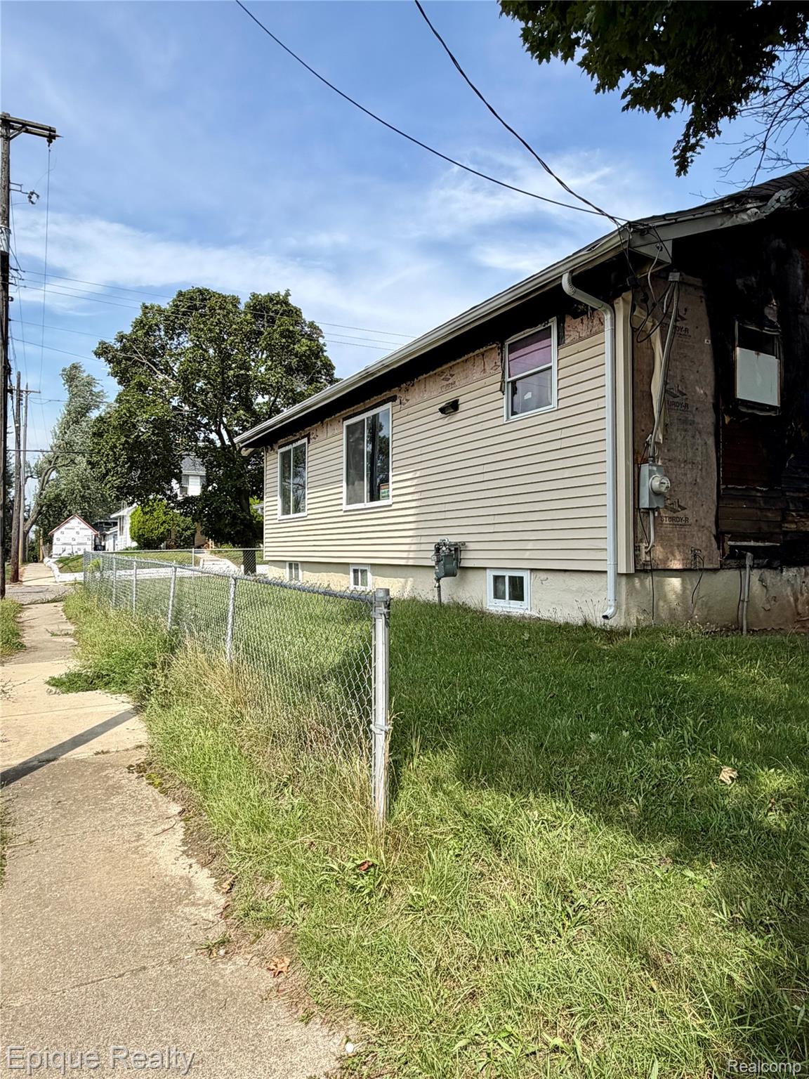 1700 Delaware Avenue Property Photo 11