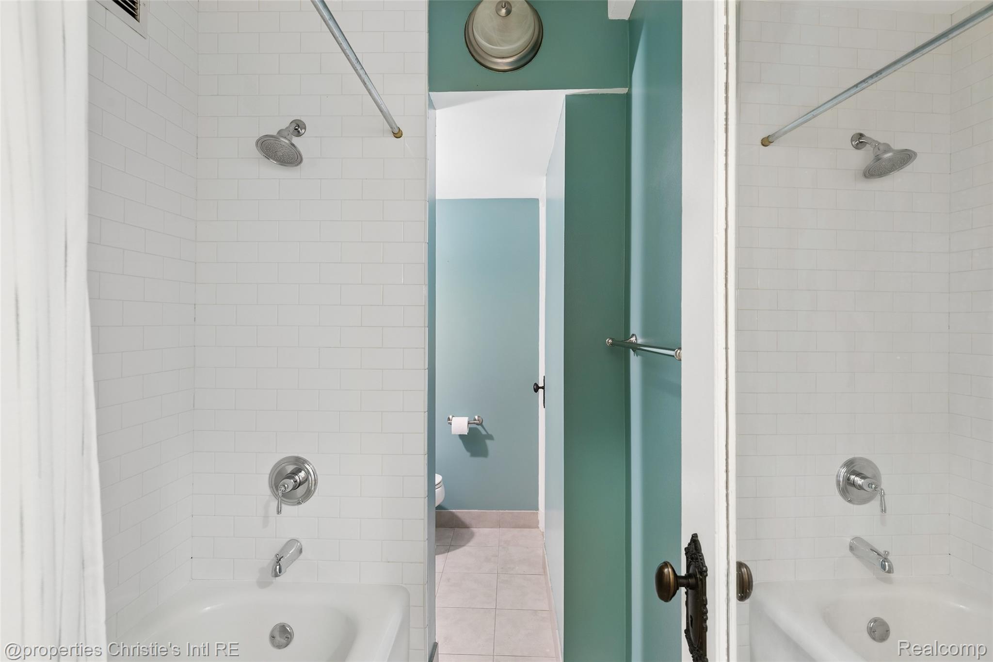 15 E Kirby Street 1107 Property Photo 9