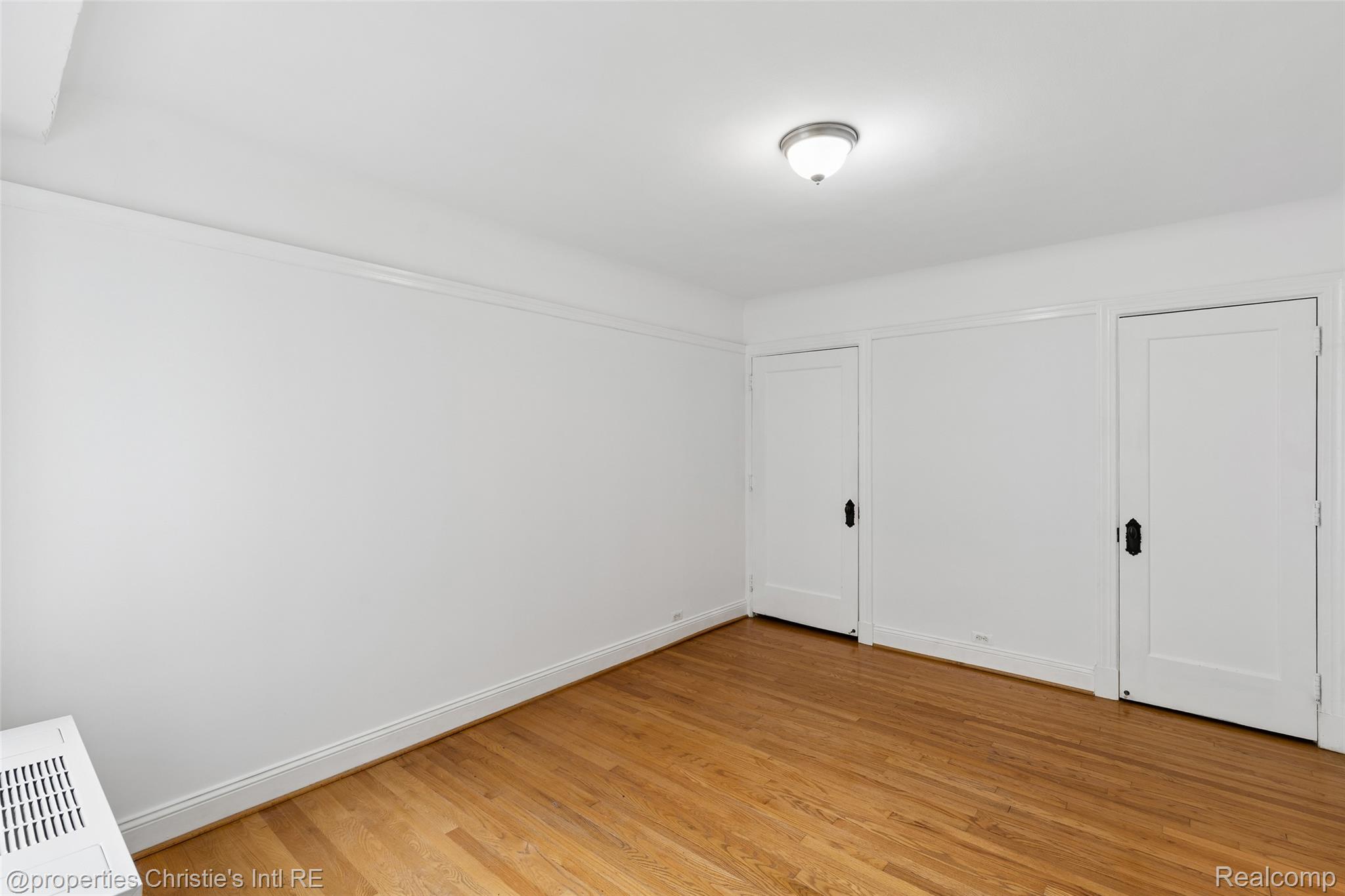 15 E Kirby Street 1107 Property Photo 17