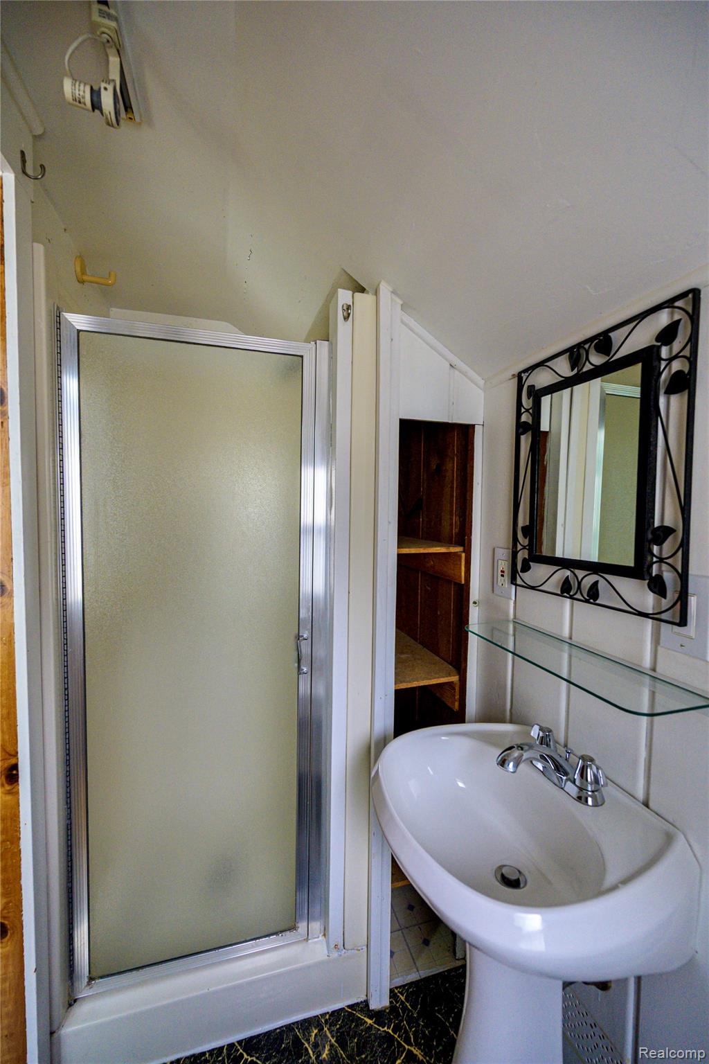 505 S Minerva Avenue Property Photo 20