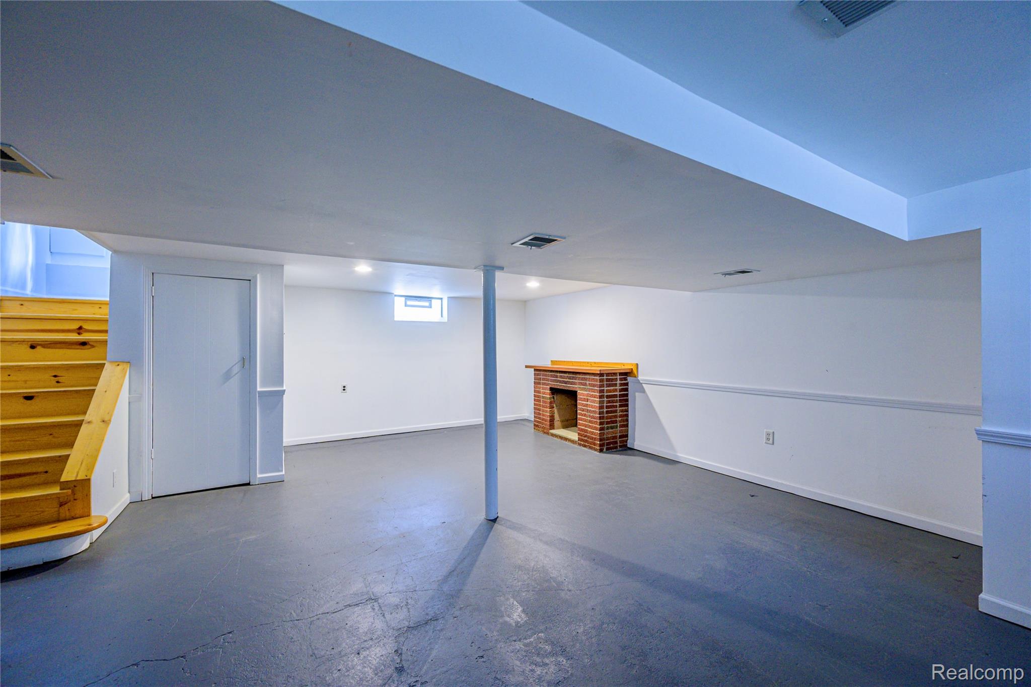 505 S Minerva Avenue Property Photo 21