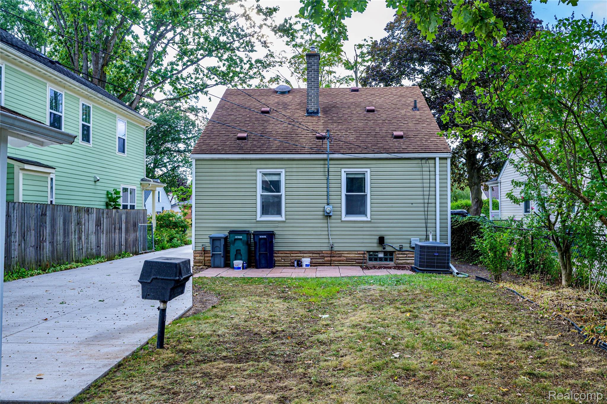 505 S Minerva Avenue Property Photo 28