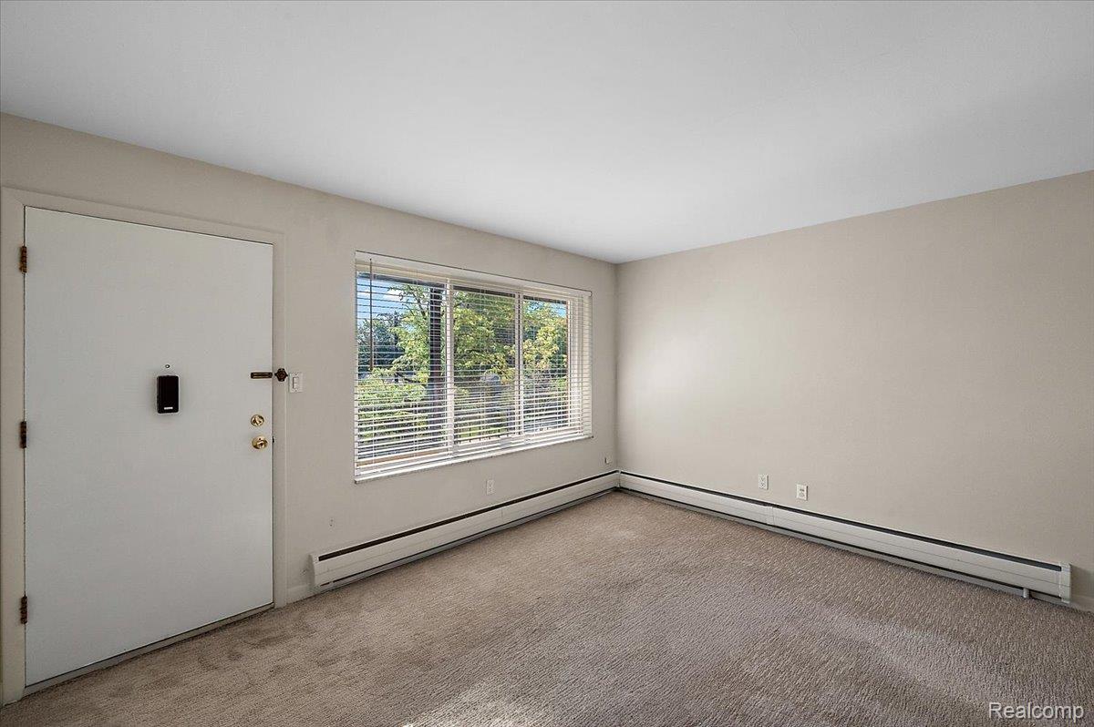 2820 Woodslee Drive 308 Property Photo 8