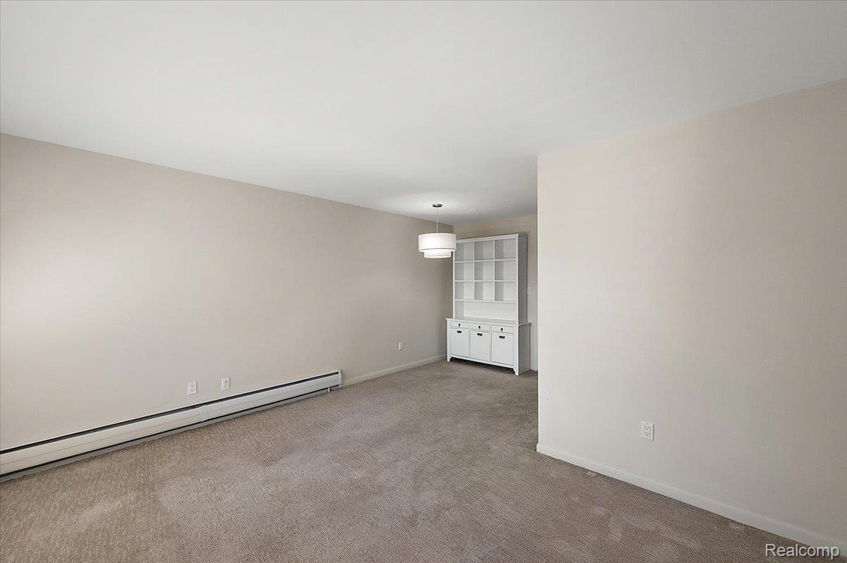 2820 Woodslee Drive 308 Property Photo 10