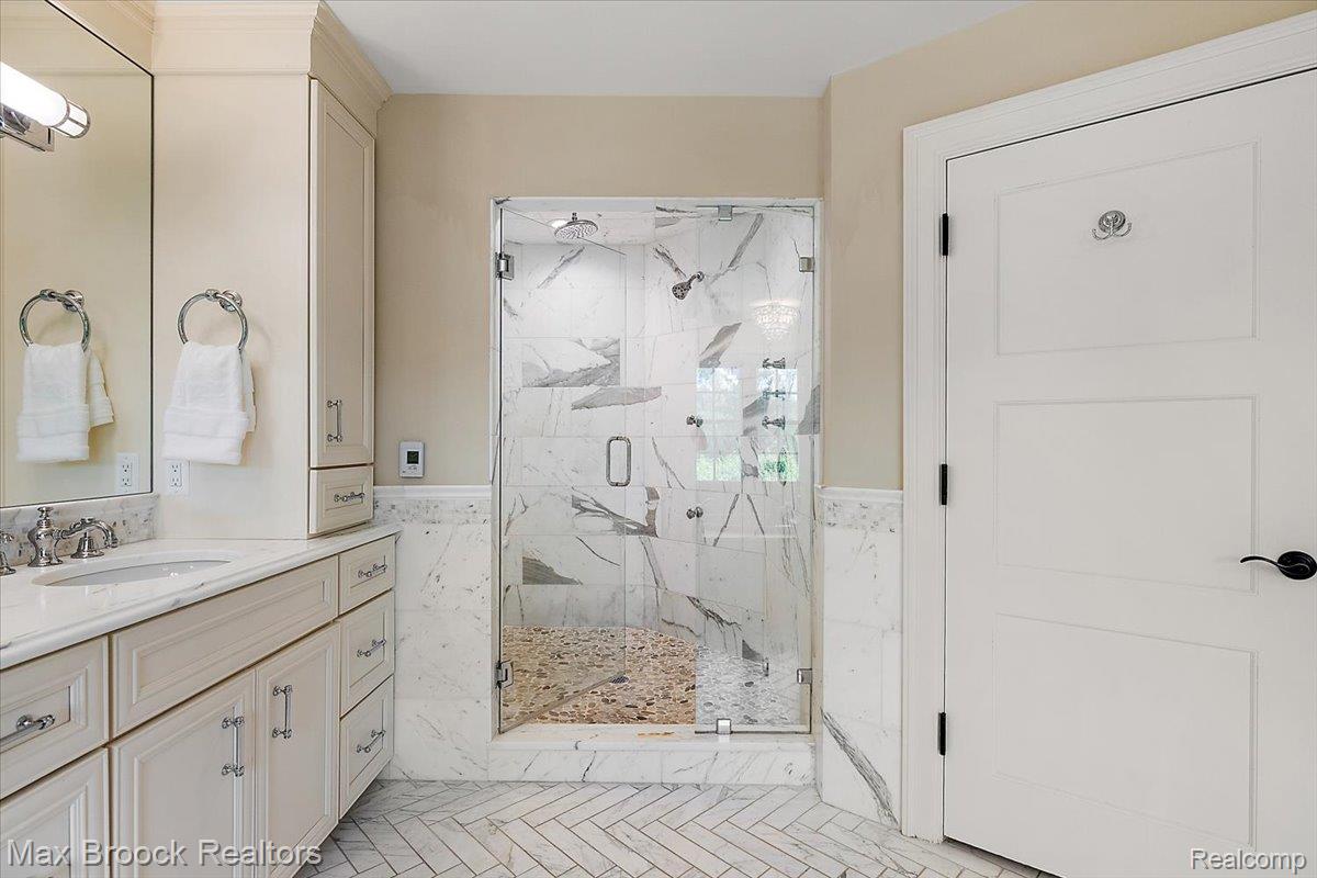 620 Lakeside Drive Property Photo 28