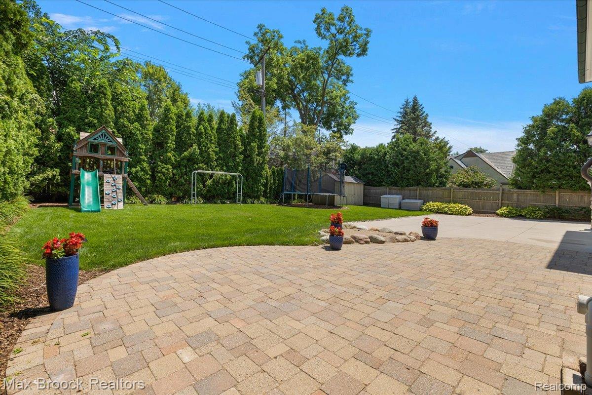 620 Lakeside Drive Property Photo 55