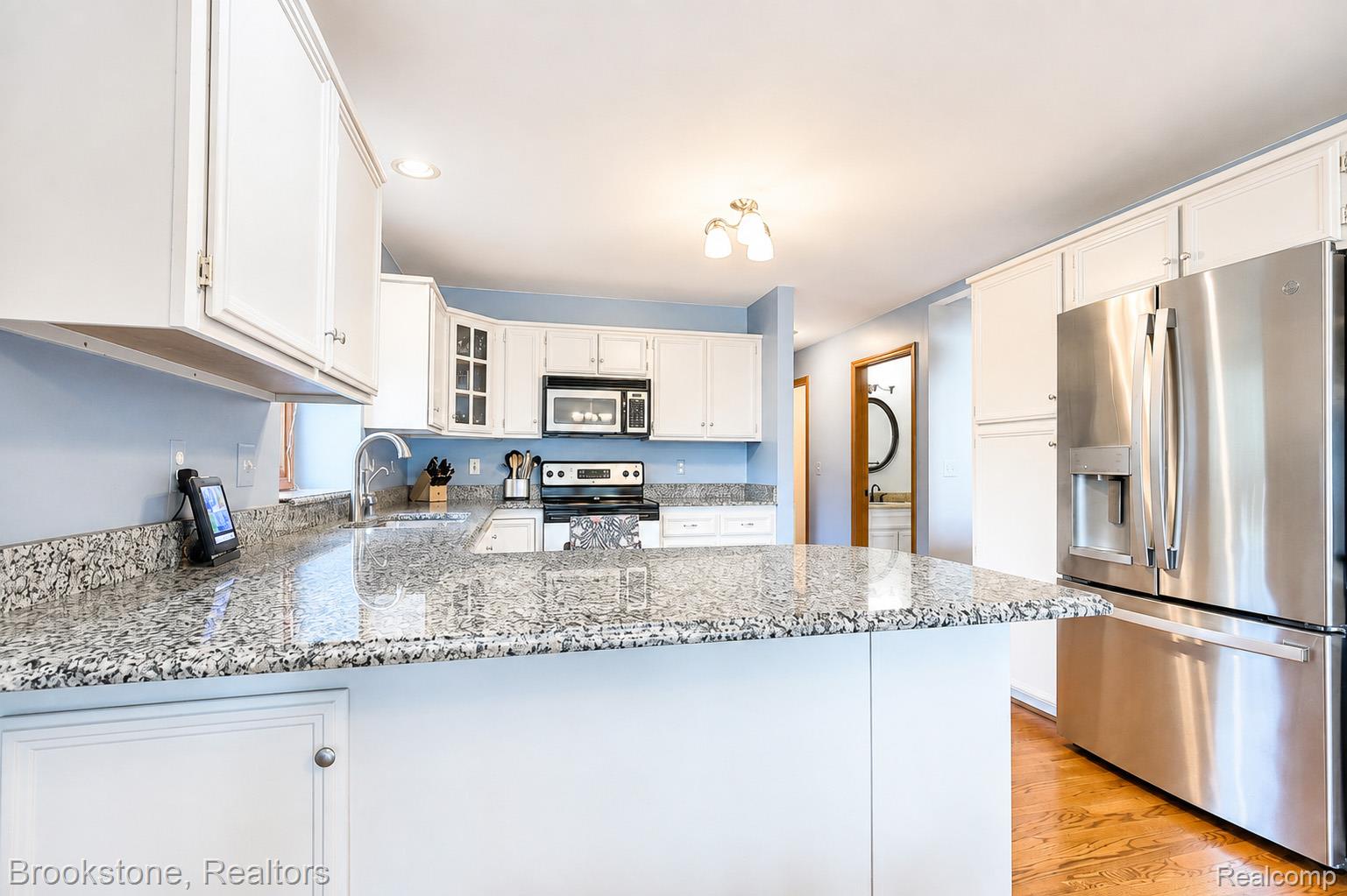 12657 Boardwalk Drive Property Photo 8