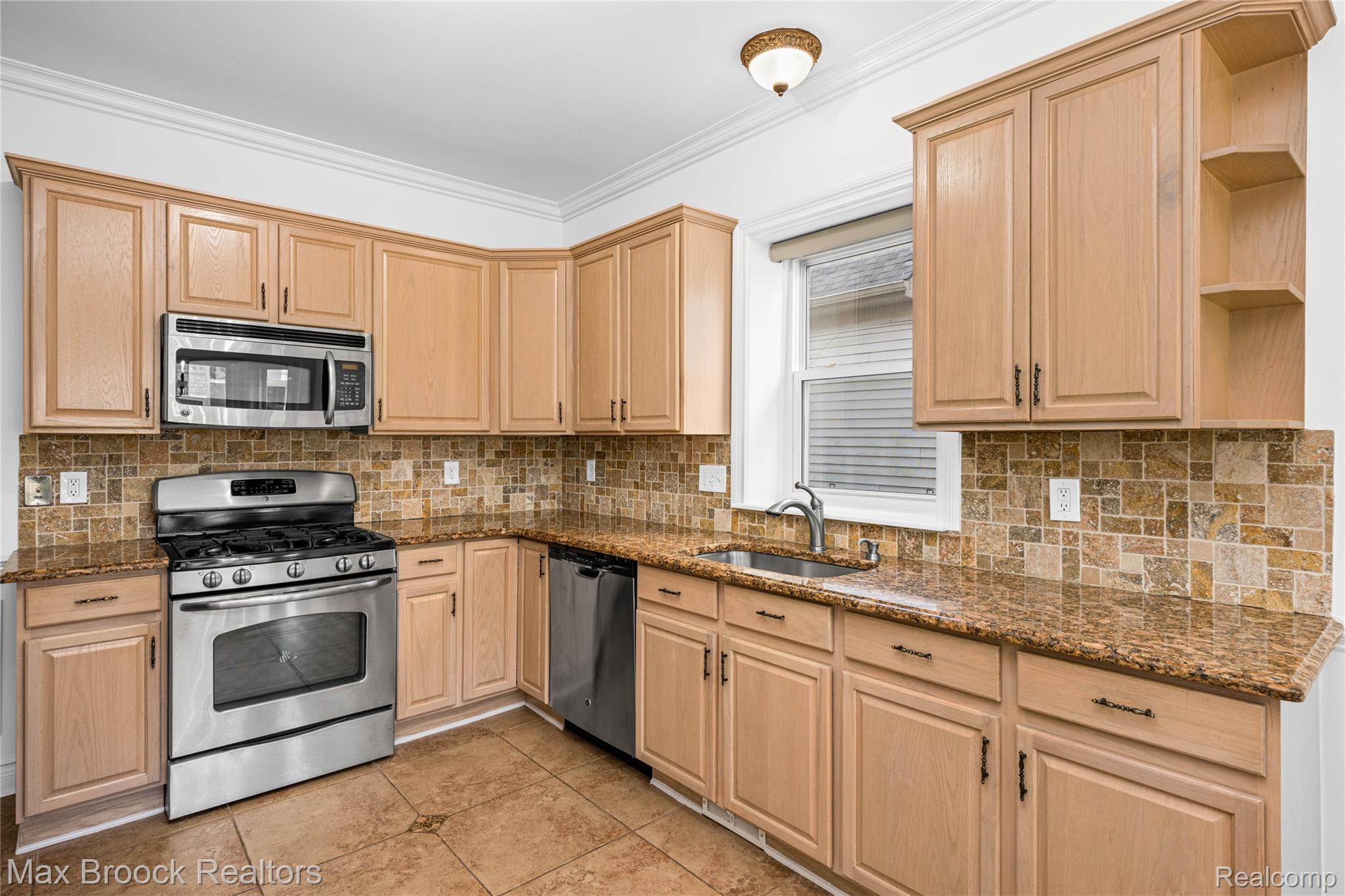 1723 Pine Forest Drive Property Photo 21