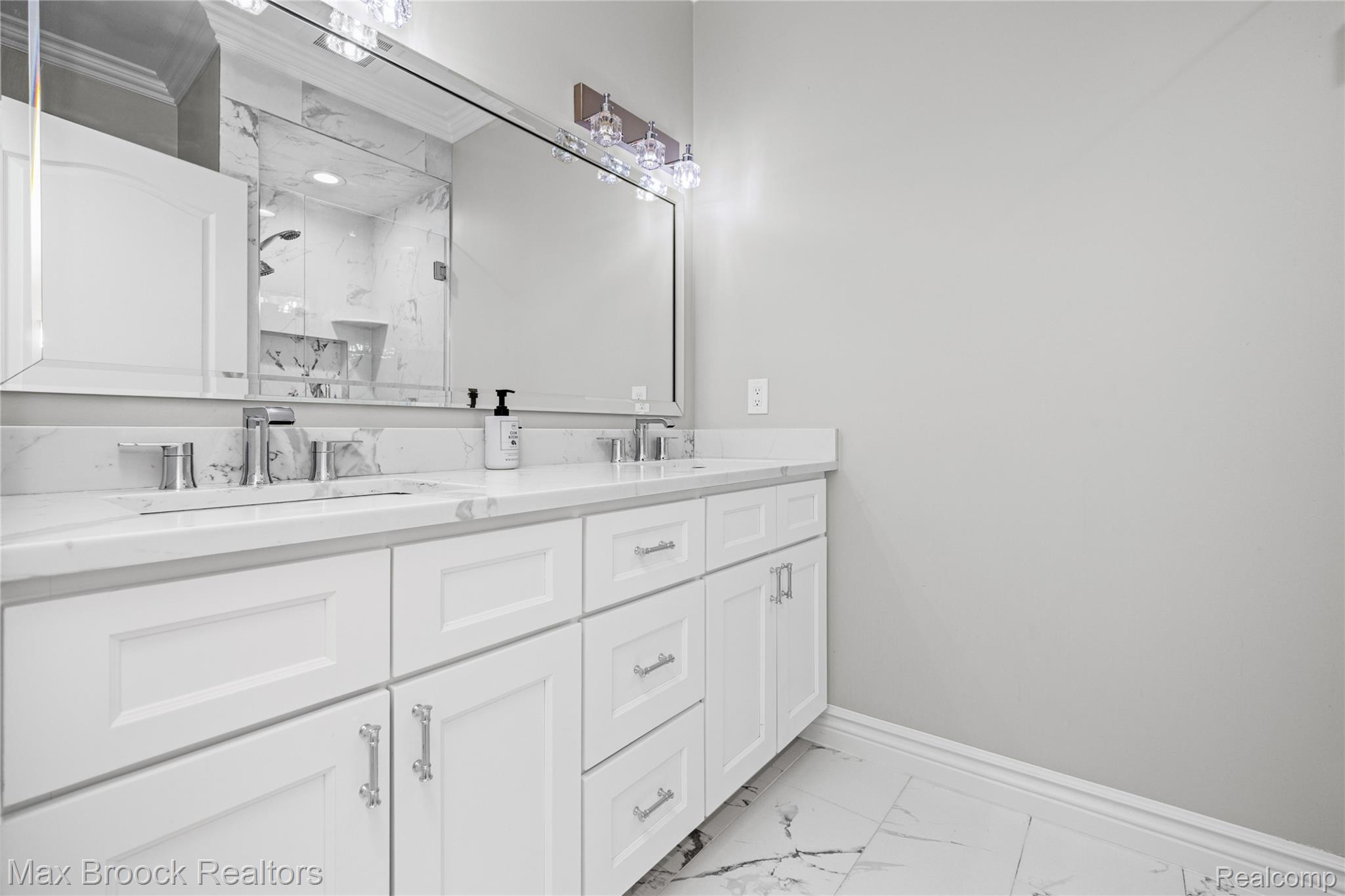 1723 Pine Forest Drive Property Photo 34