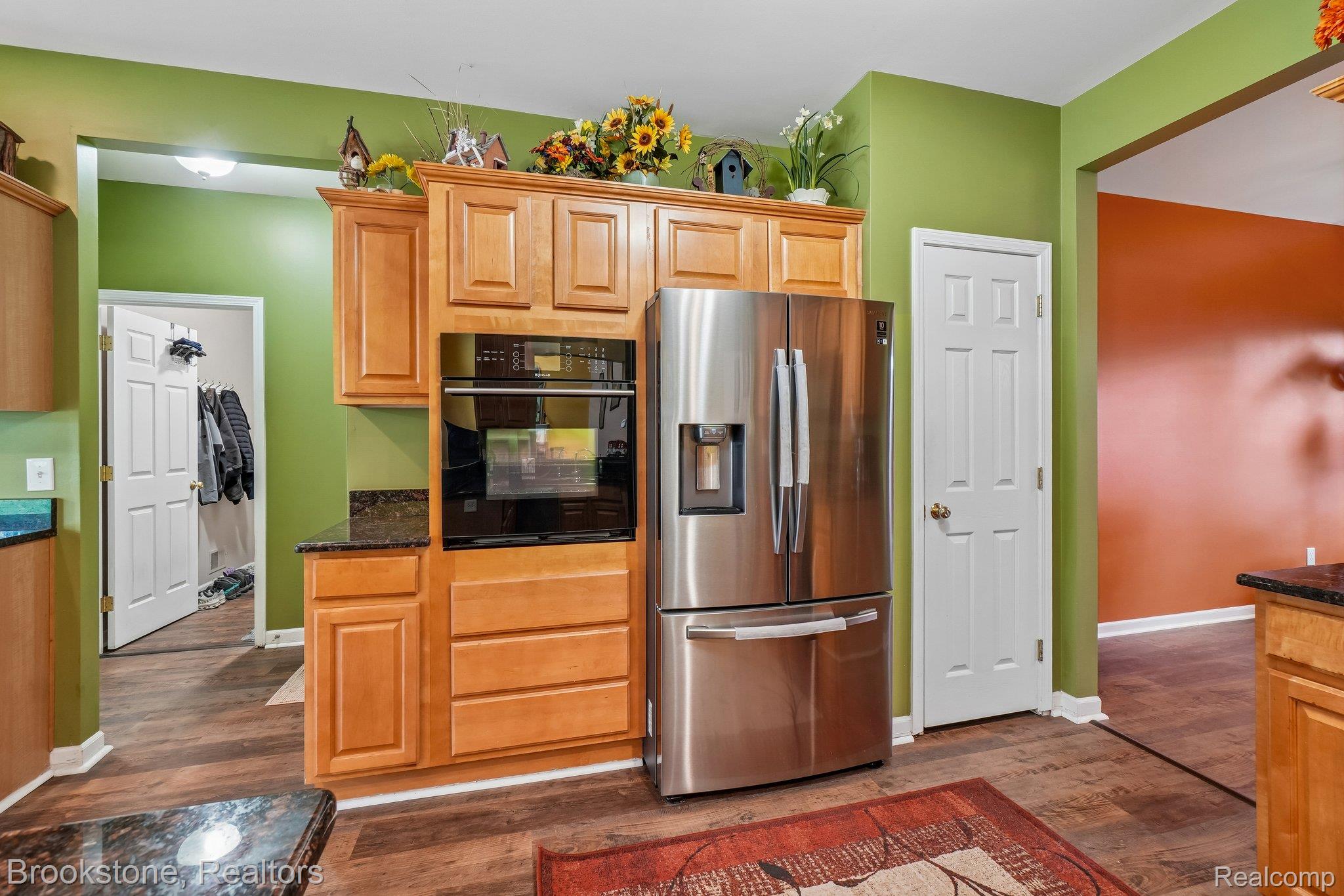 2633 Groveland Road Property Photo 15
