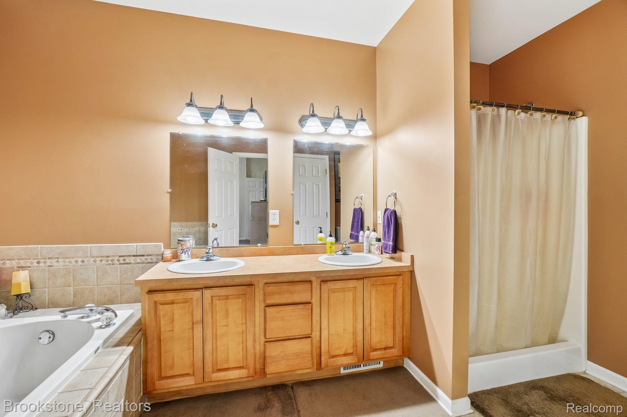 2633 Groveland Road Property Photo 23