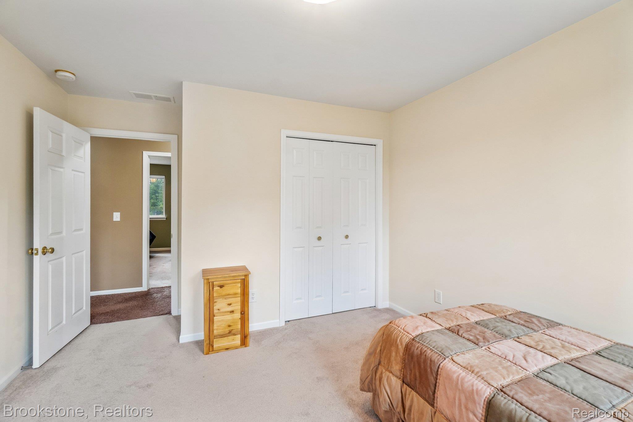 2633 Groveland Road Property Photo 27