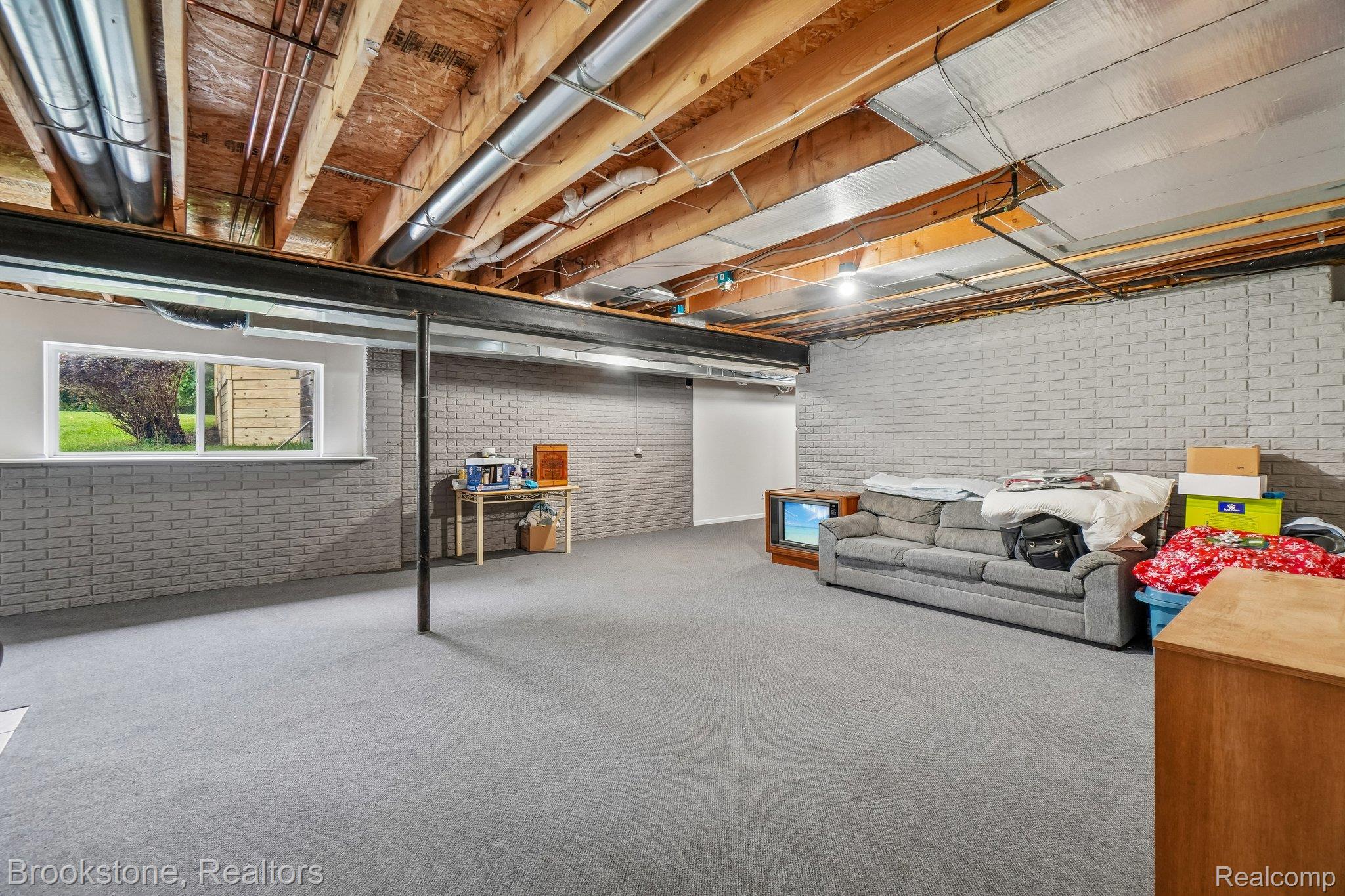 2633 Groveland Road Property Photo 34