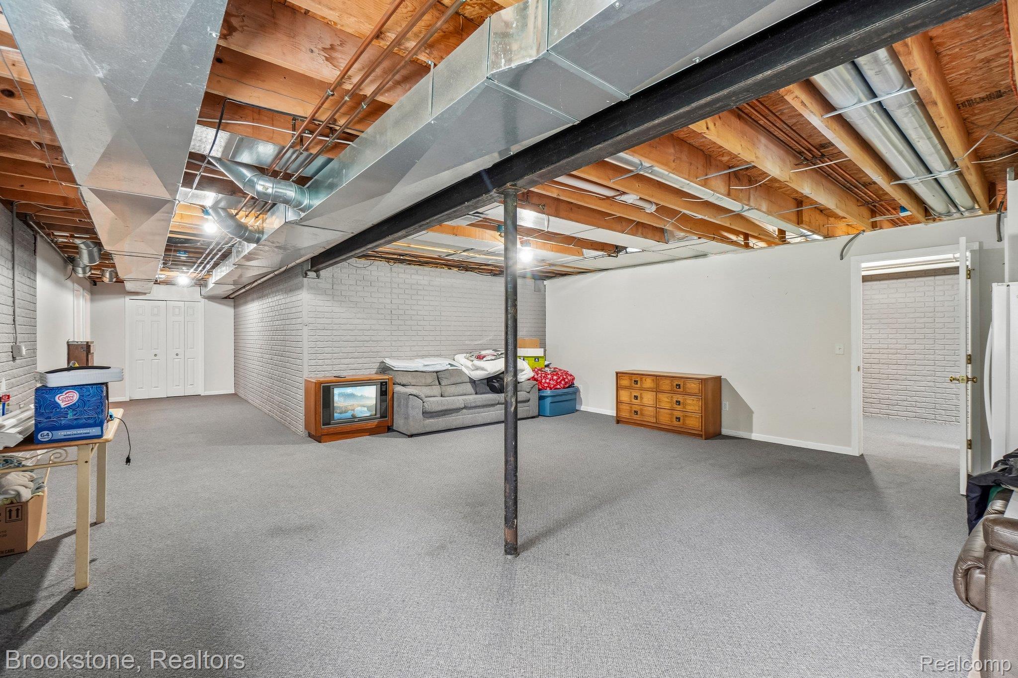 2633 Groveland Road Property Photo 36