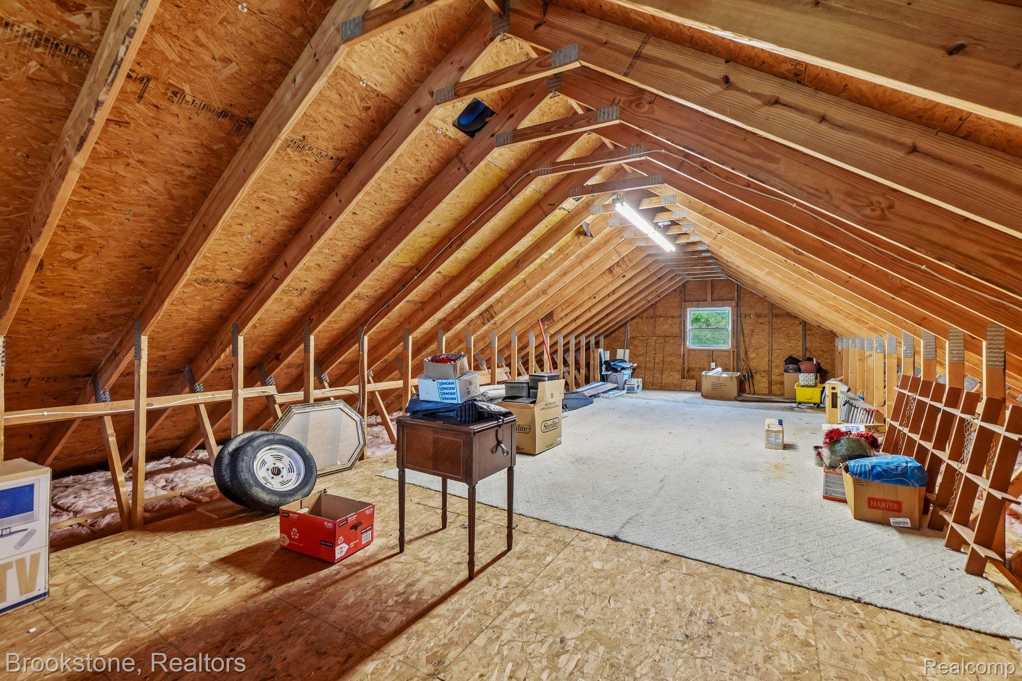 2633 Groveland Road Property Photo 39