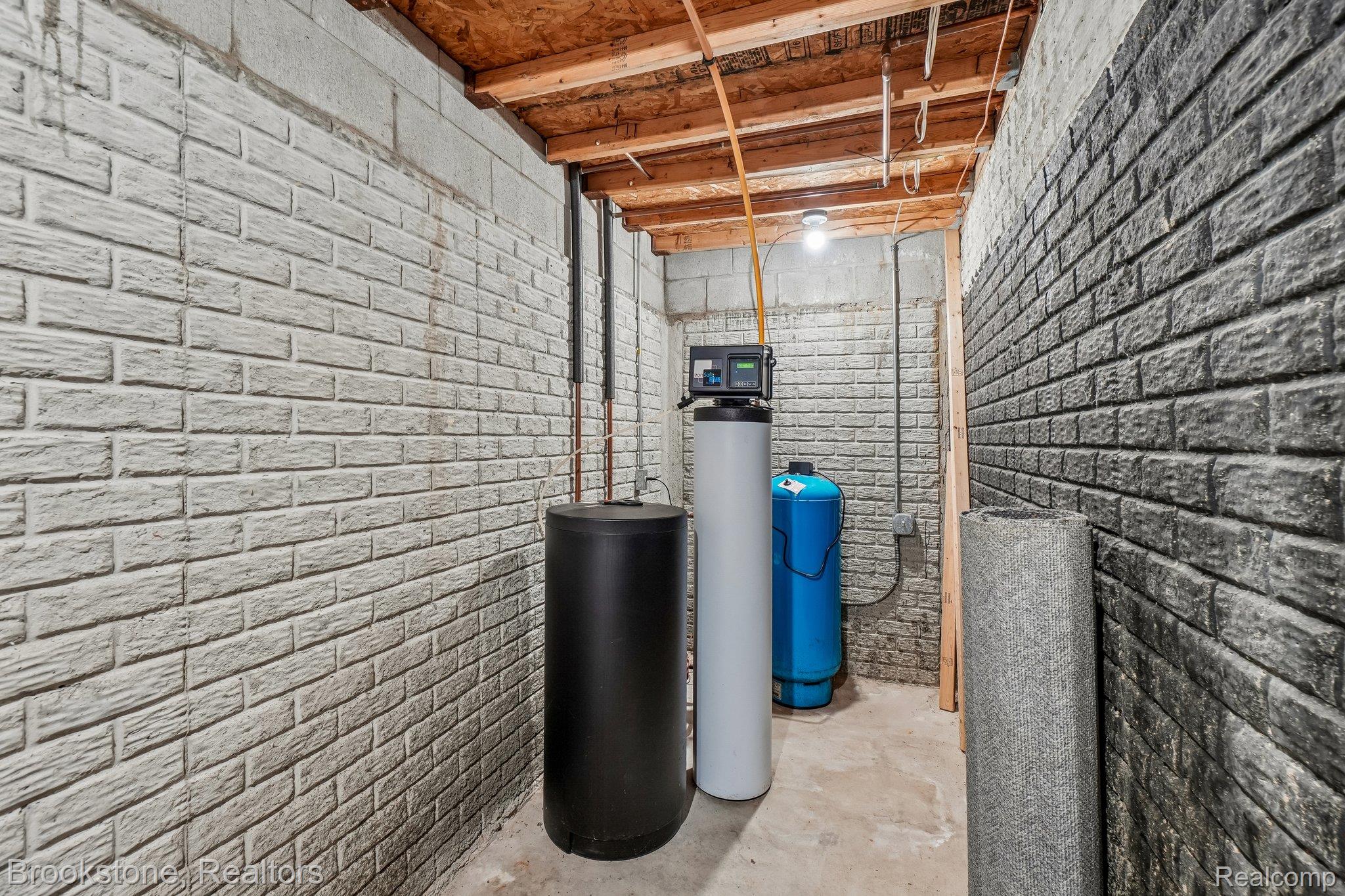 2633 Groveland Road Property Photo 41