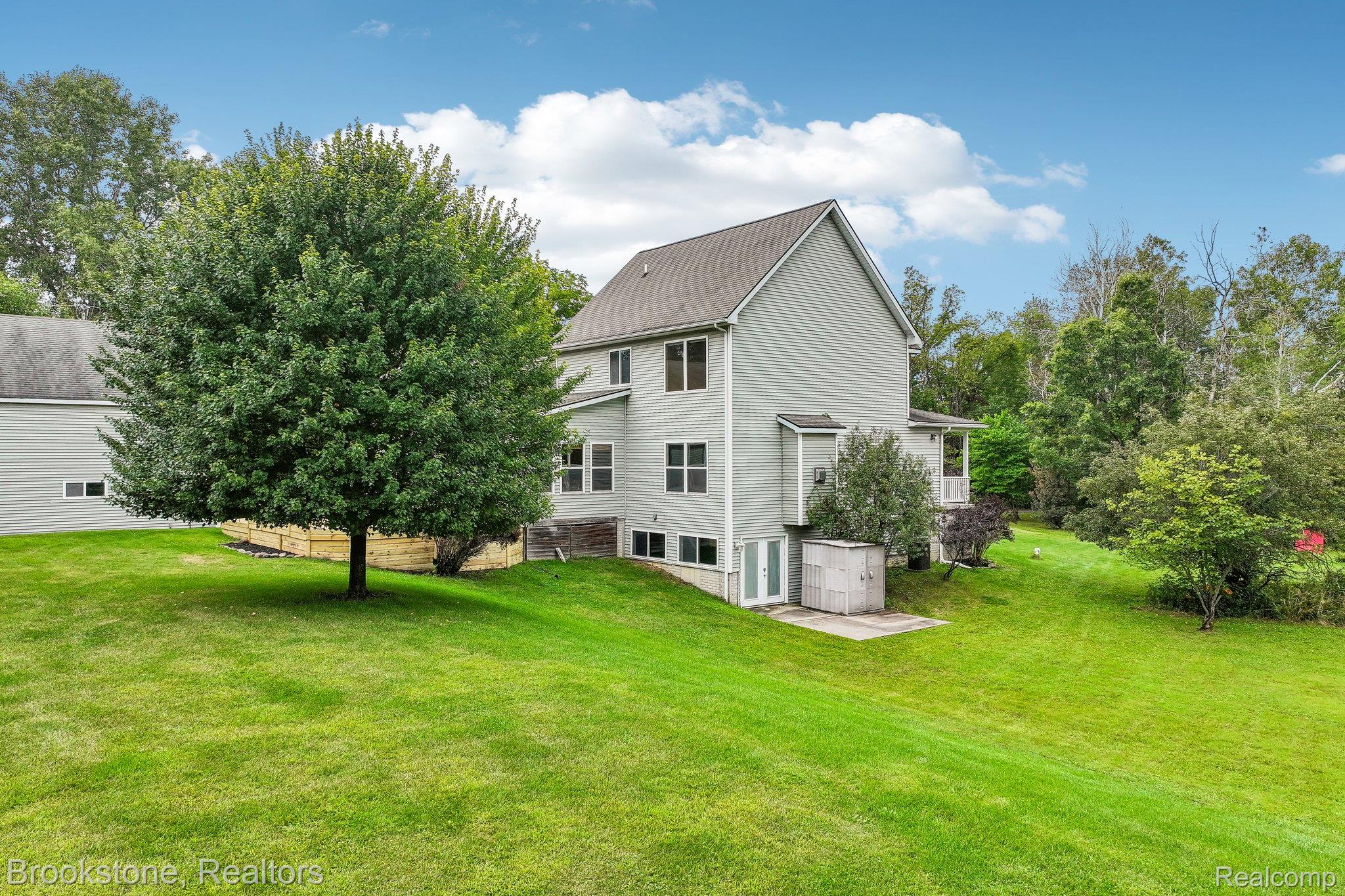 2633 Groveland Road Property Photo 44