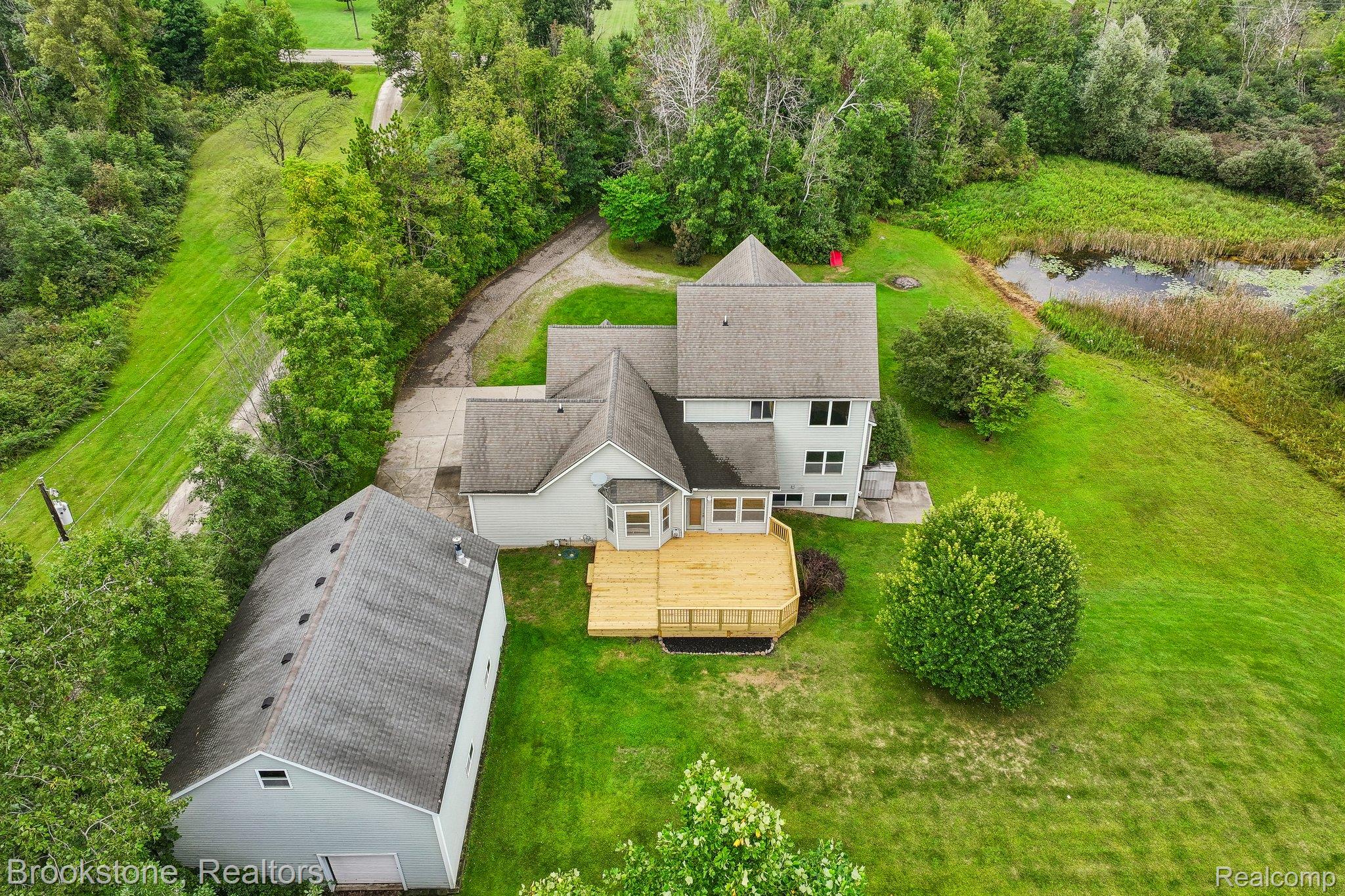 2633 Groveland Road Property Photo 46