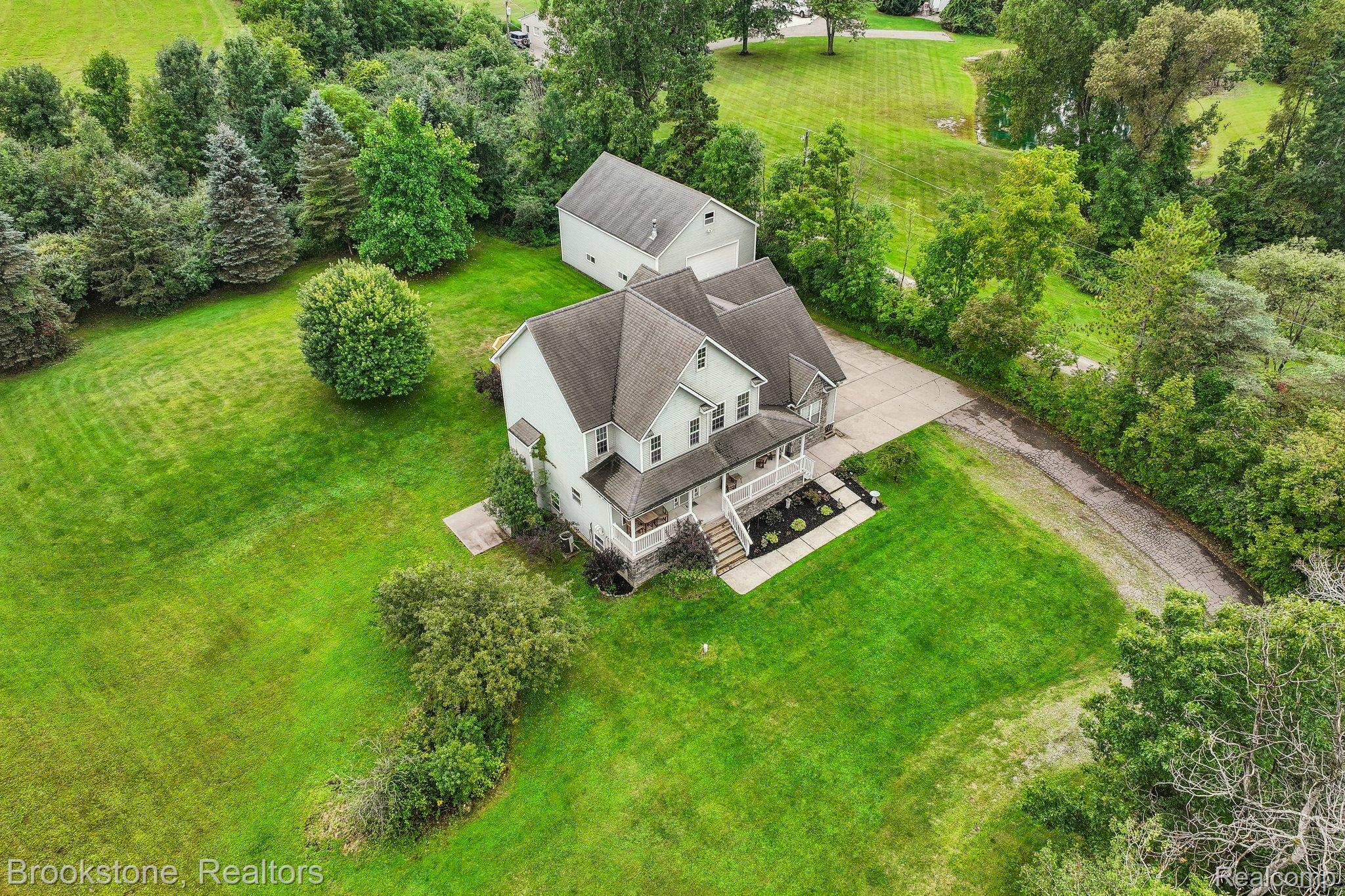 2633 Groveland Road Property Photo 48