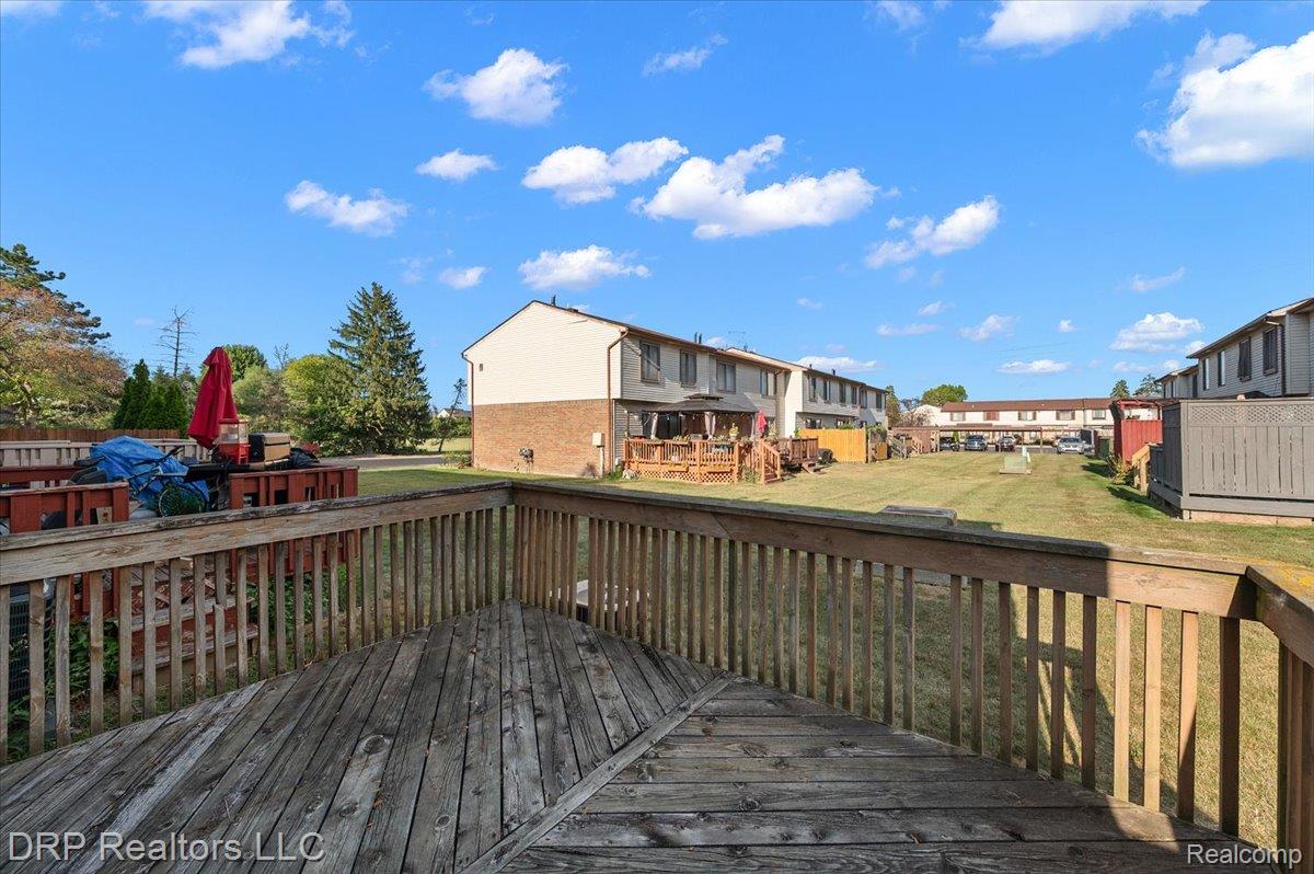 16994 Kingsbrooke Drive Property Photo 30