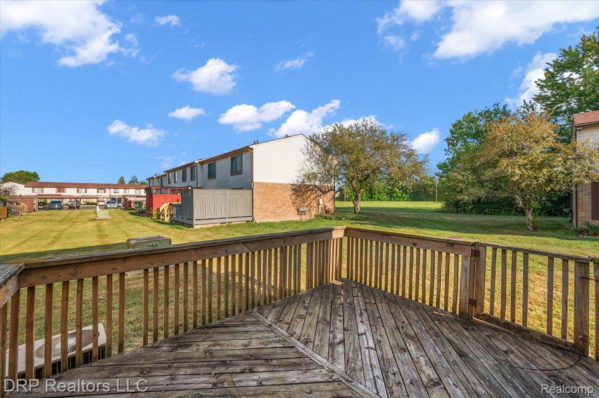 16994 Kingsbrooke Drive Property Photo 31