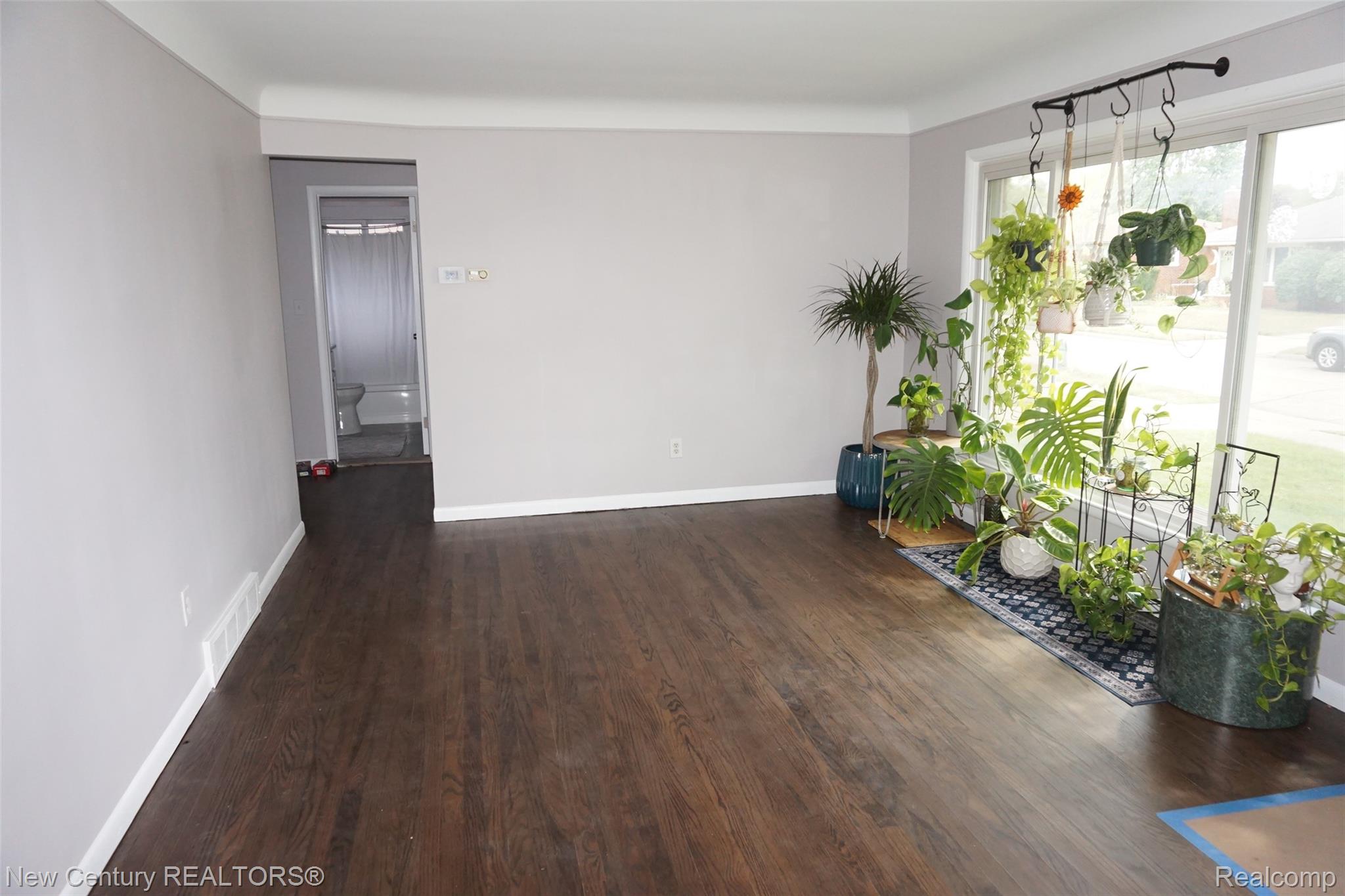 28102 Brush Street Property Photo 4