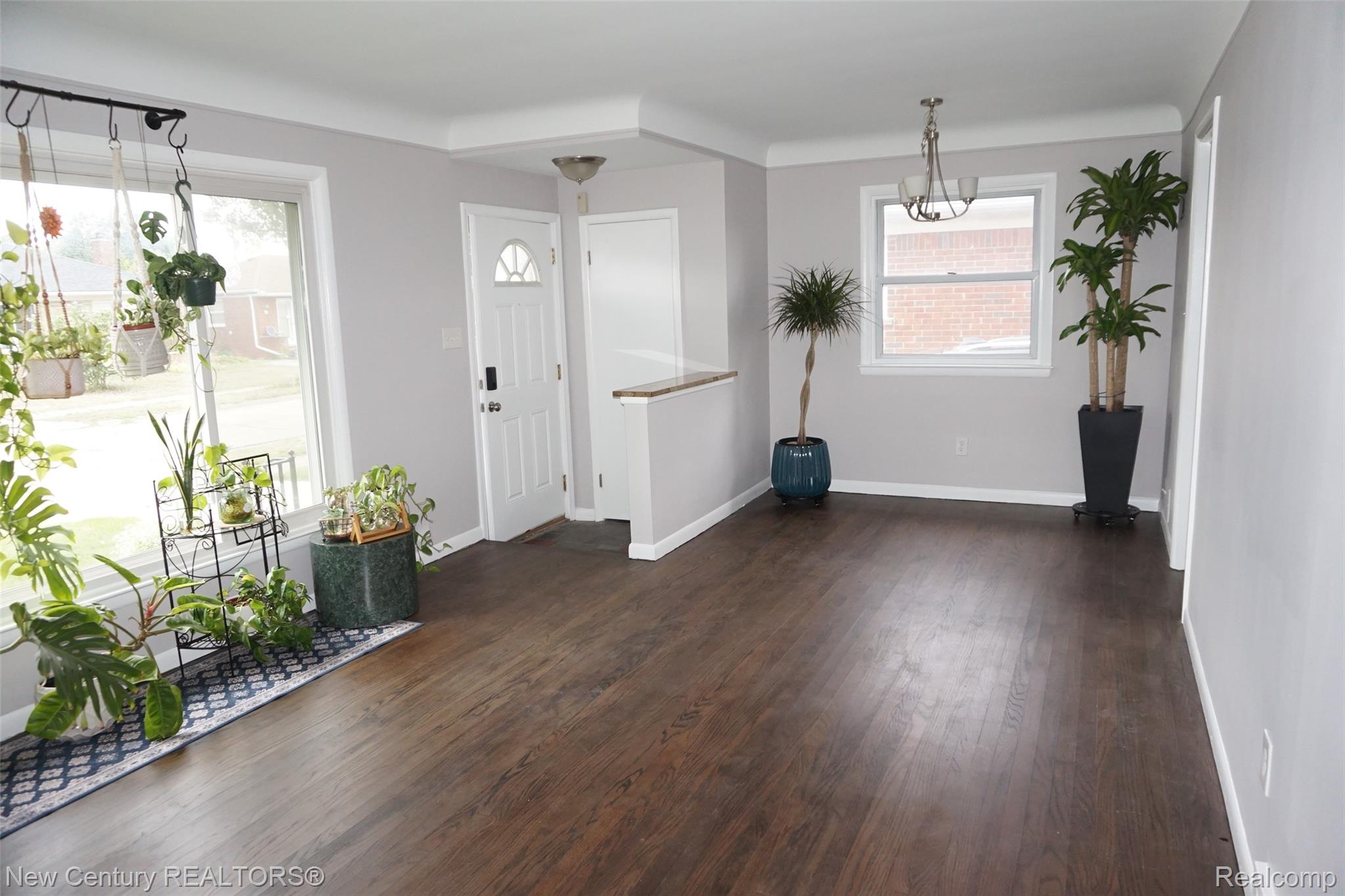 28102 Brush Street Property Photo 5