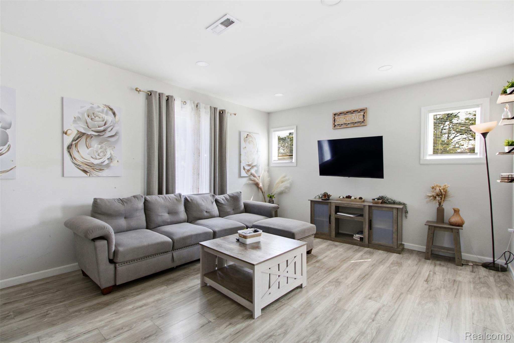 15803 Appoline Street Property Photo 3