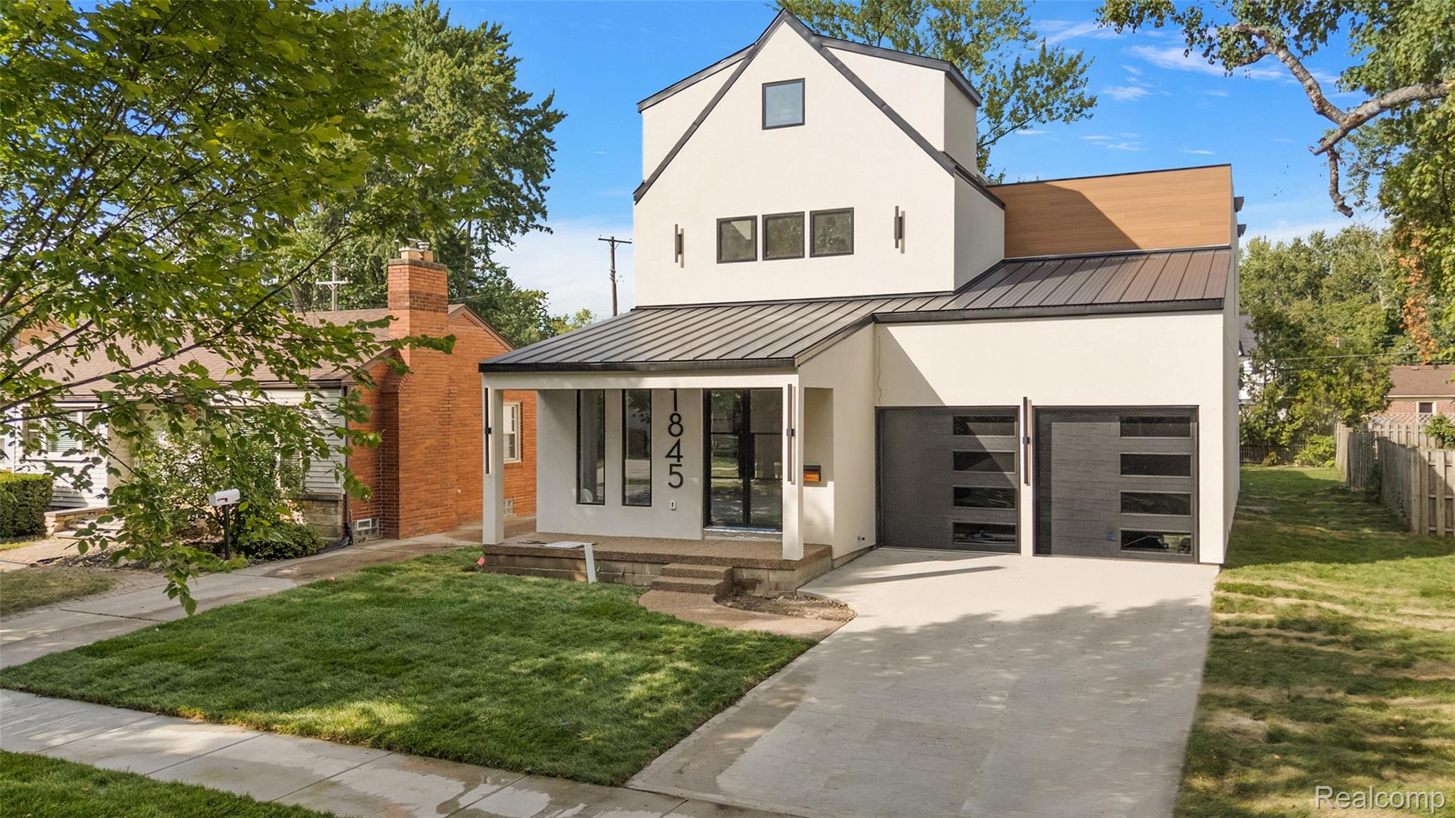 1845 Humphrey Avenue Property Photo 1
