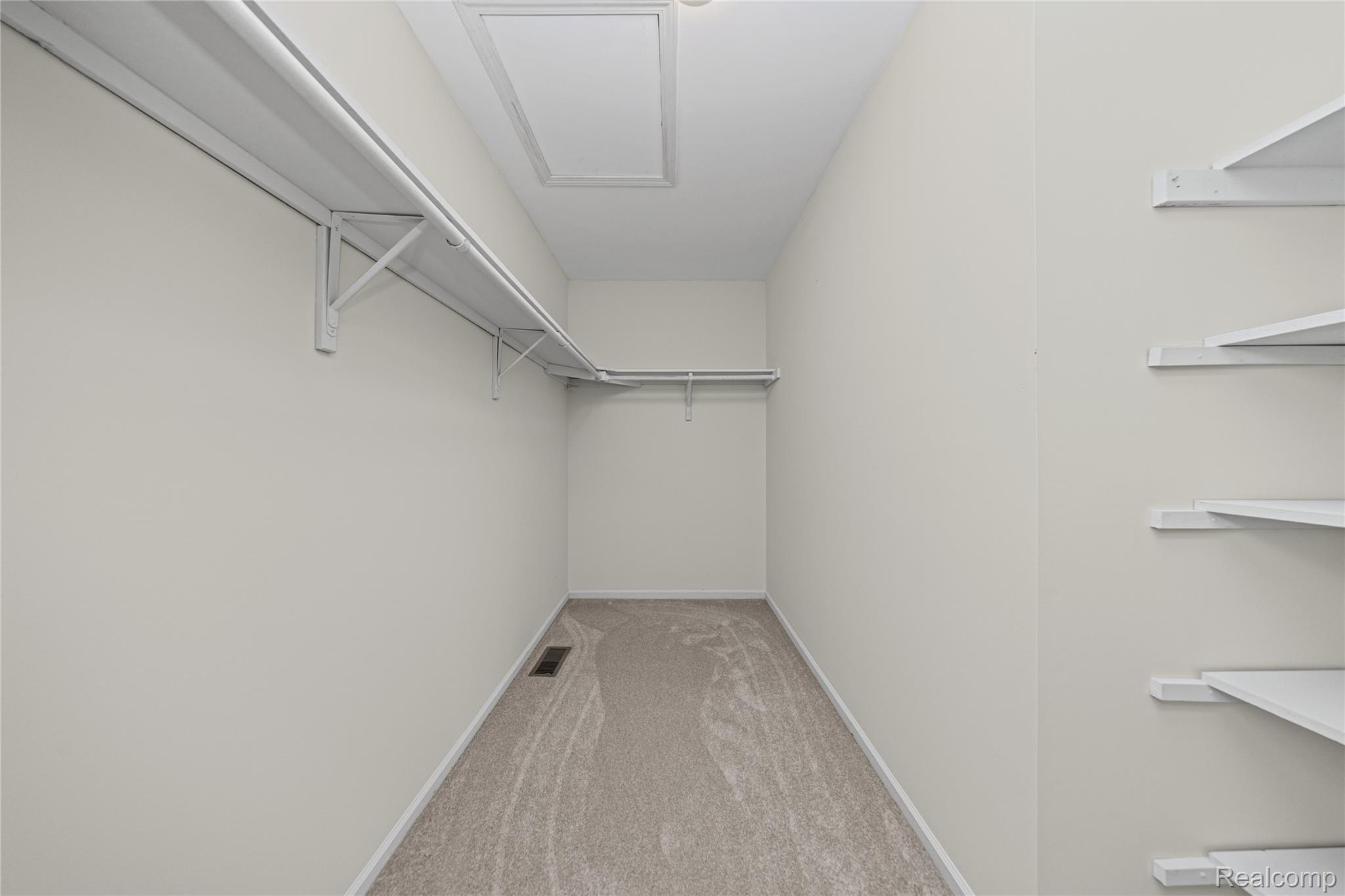 47197 Scarlet Drive Property Photo 43