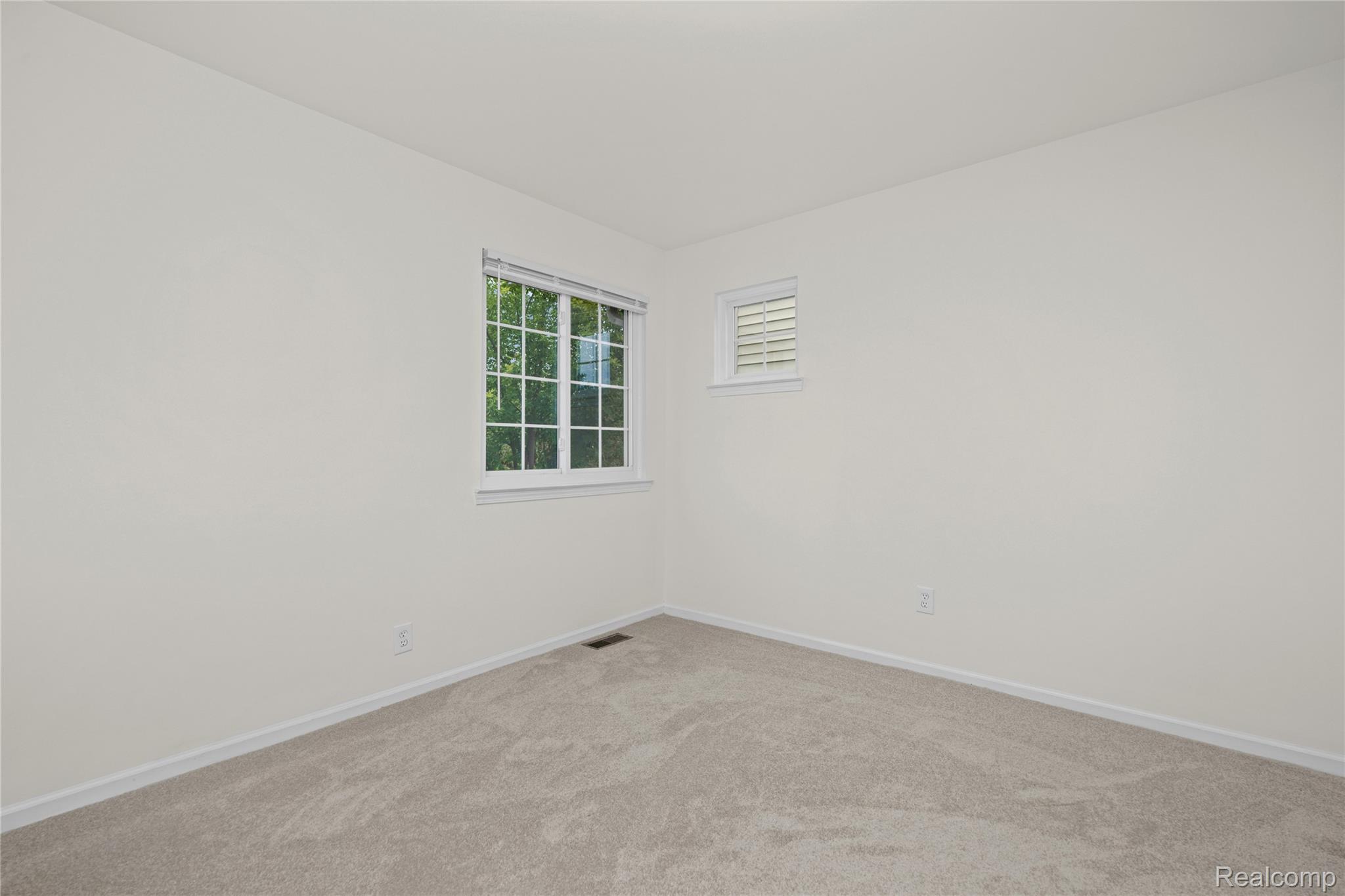 47197 Scarlet Drive Property Photo 54