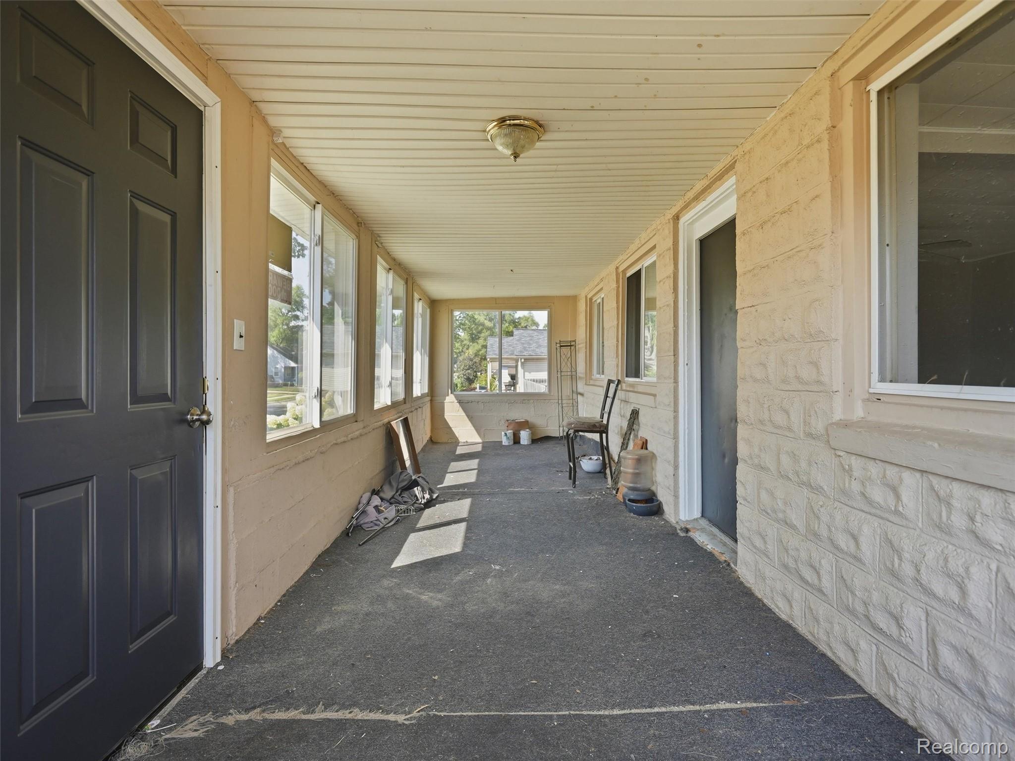 30 W Granet Avenue Property Photo 4