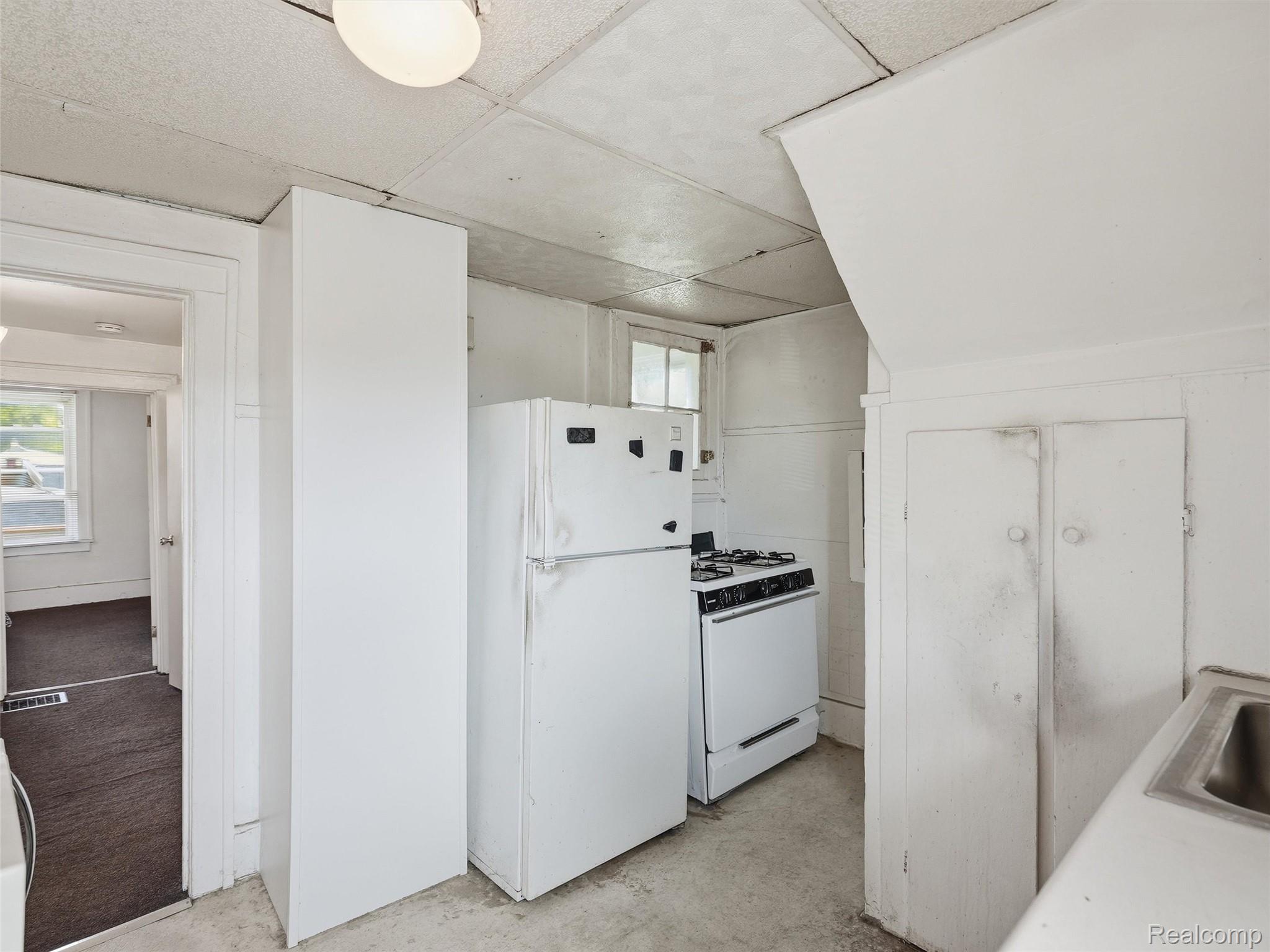 30 W Granet Avenue Property Photo 17