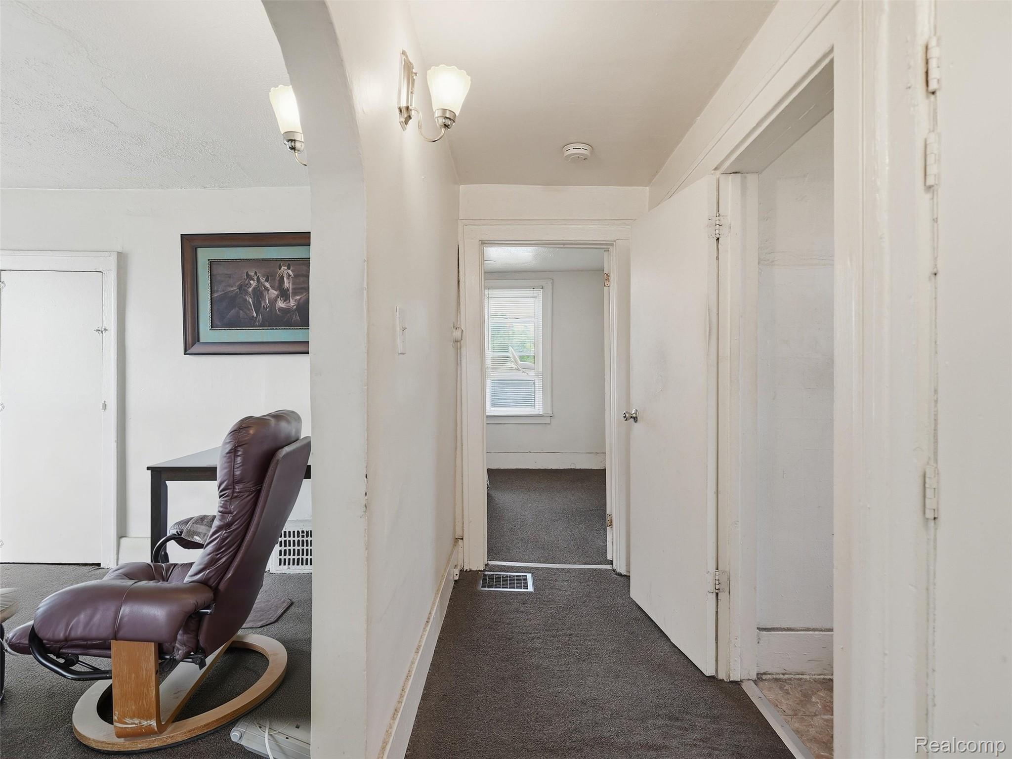 30 W Granet Avenue Property Photo 18