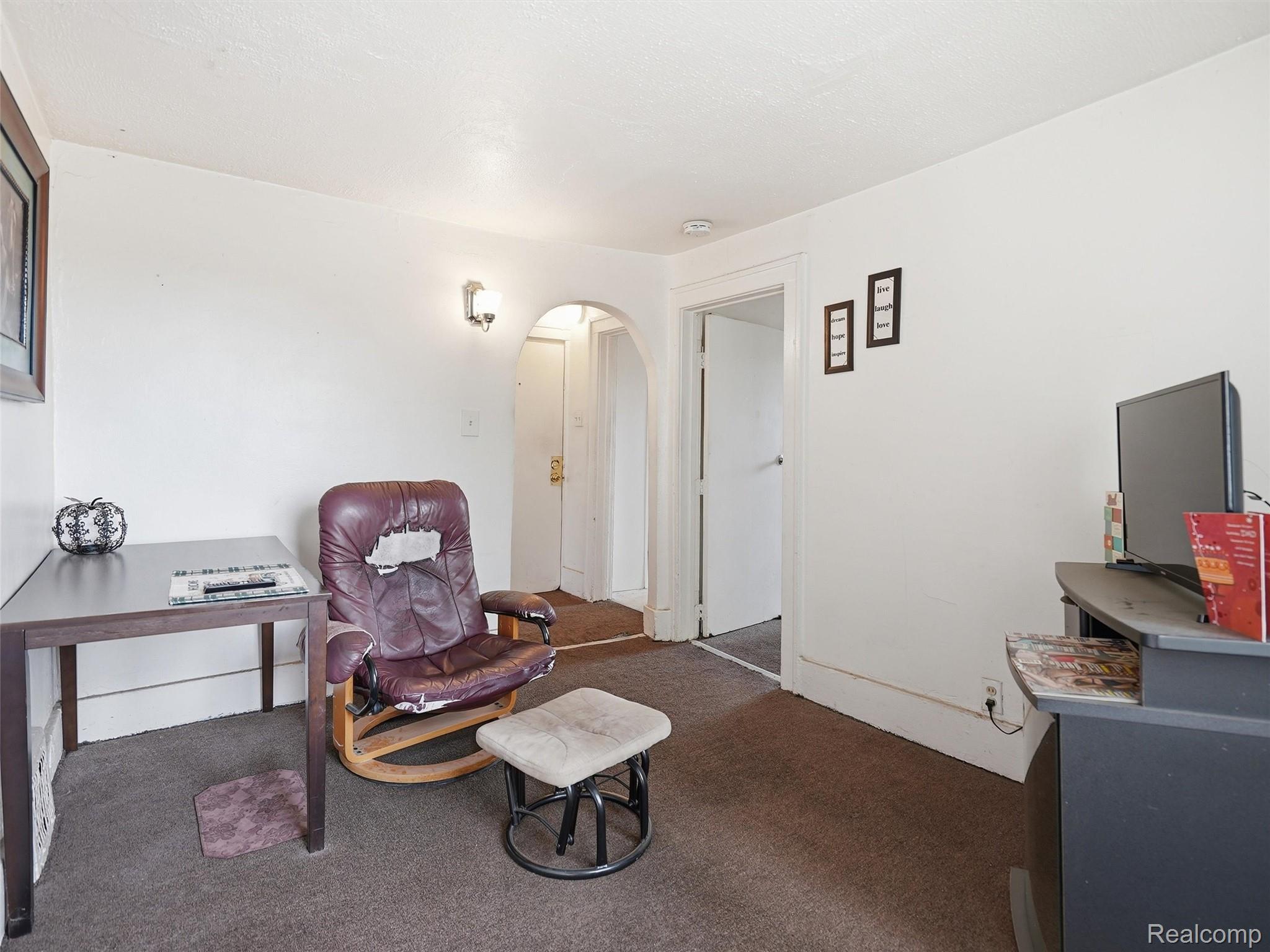30 W Granet Avenue Property Photo 25